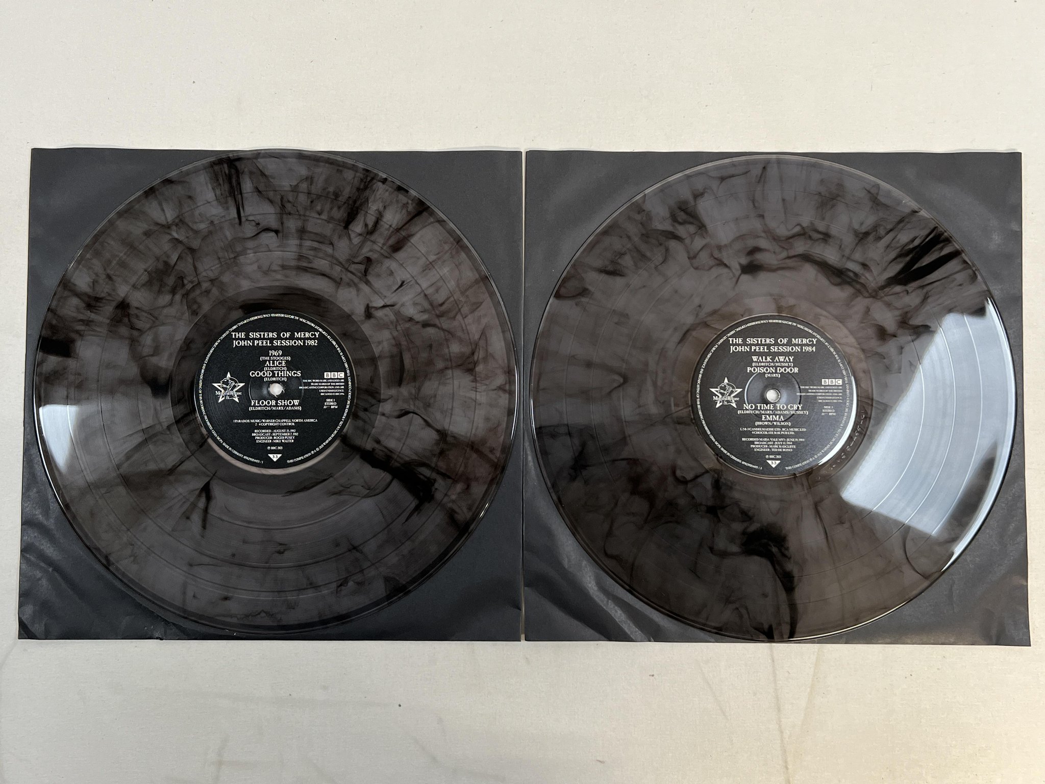 Omslagsbild för skivan THE SISTERS OF MERCY BBC Sessions 1982-1984 2xLP 2021 RSD *** RARE ***