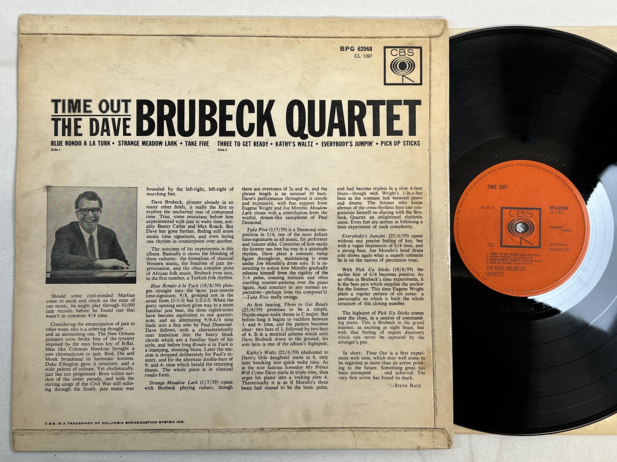 Omslagsbild för skivan THE DAVE BRUBECK QUARTET time out LP -59/62 UK CBS BPG 62068 ** take five **