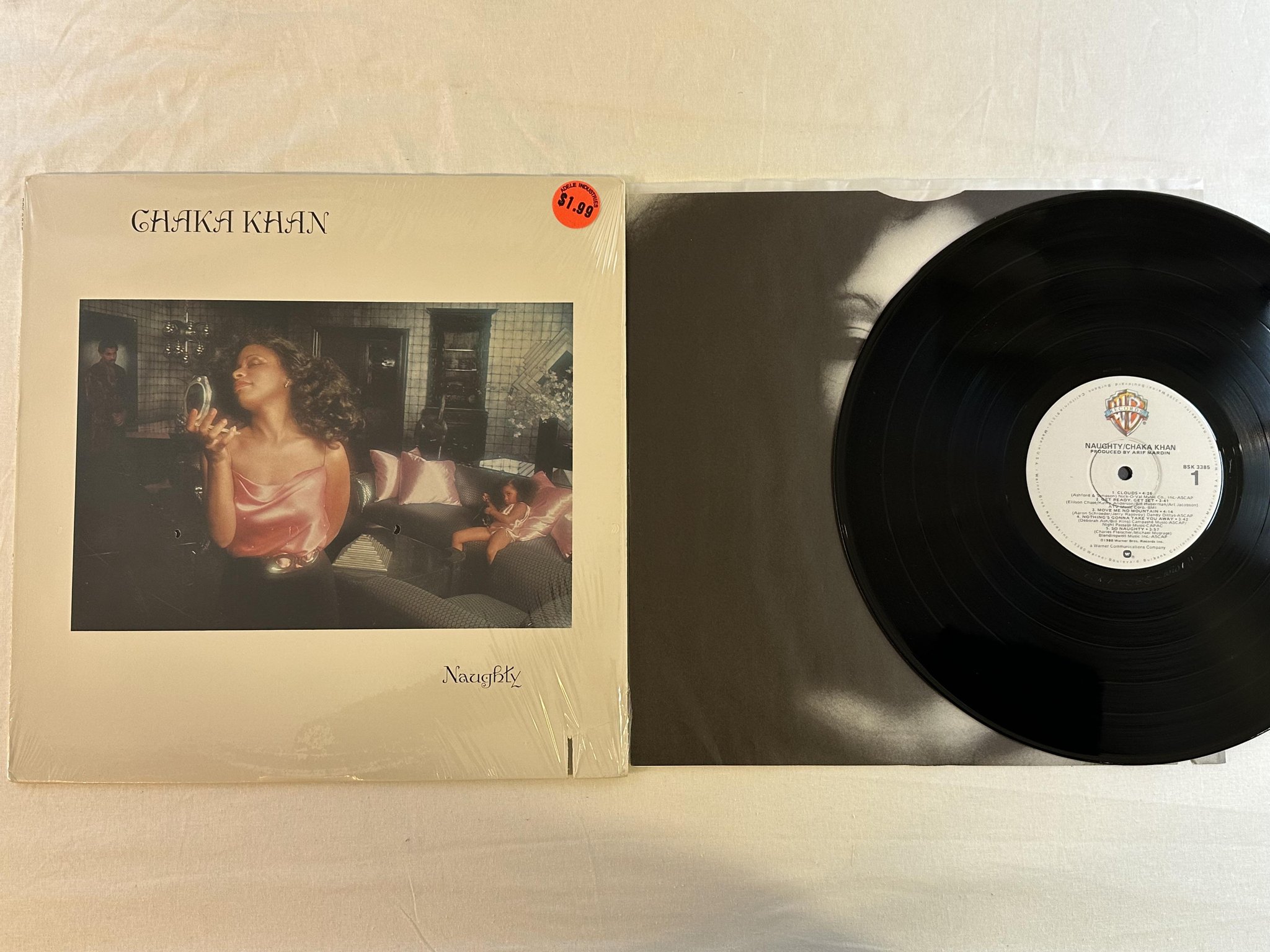 Omslagsbild för skivan CHAKA KHAN Naughty LP -80 US WARNER BSK 3385