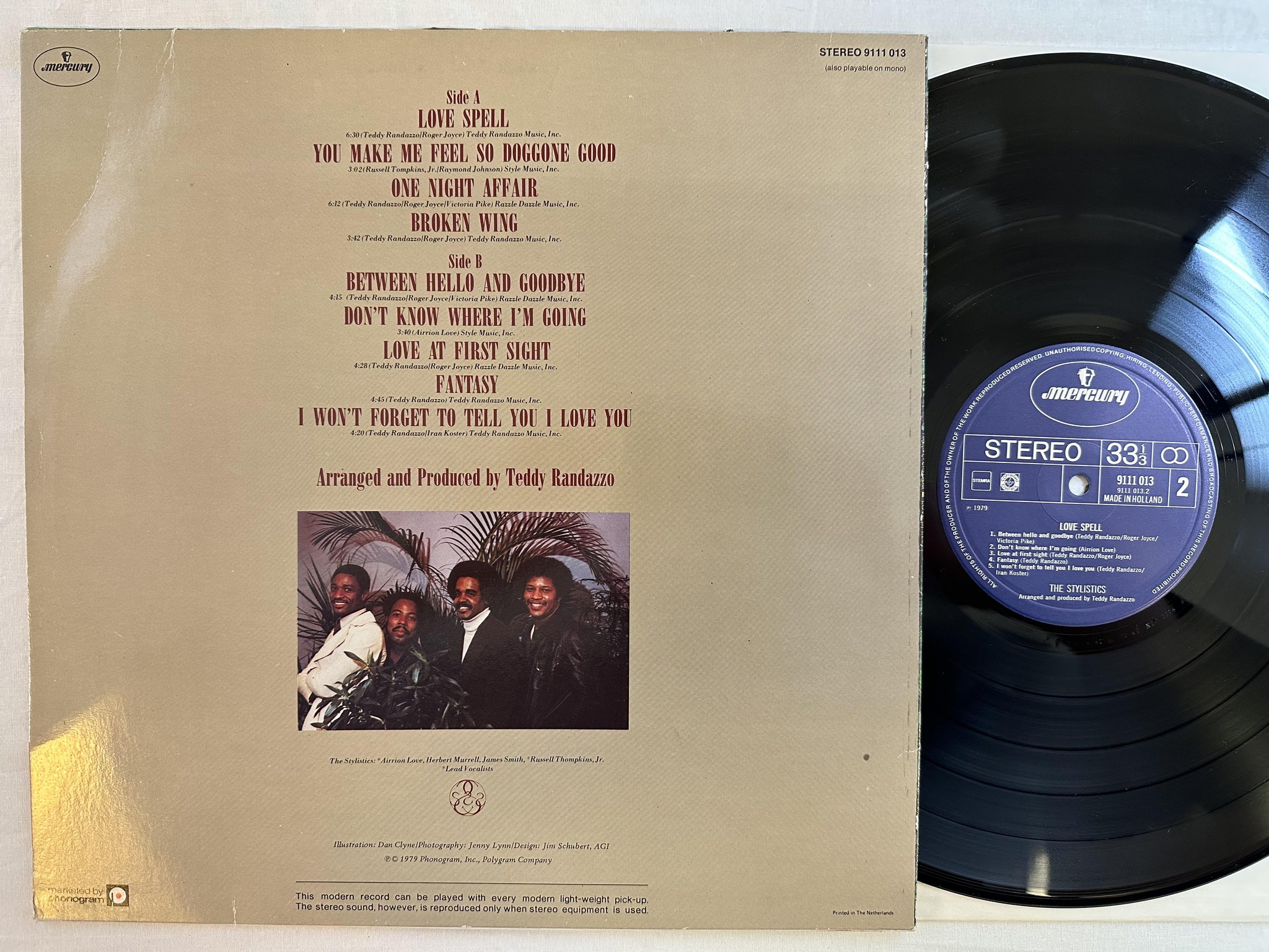 Omslagsbild för skivan THE STYLISTICS love spell LP -79 Hol MERCURY 9111 013