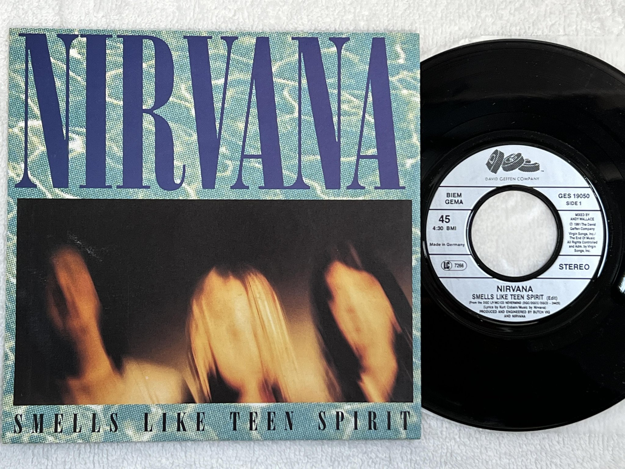 Omslagsbild för skivan NIRVANA smells like teen spirit 7" -91 GEFFEN GES 19050