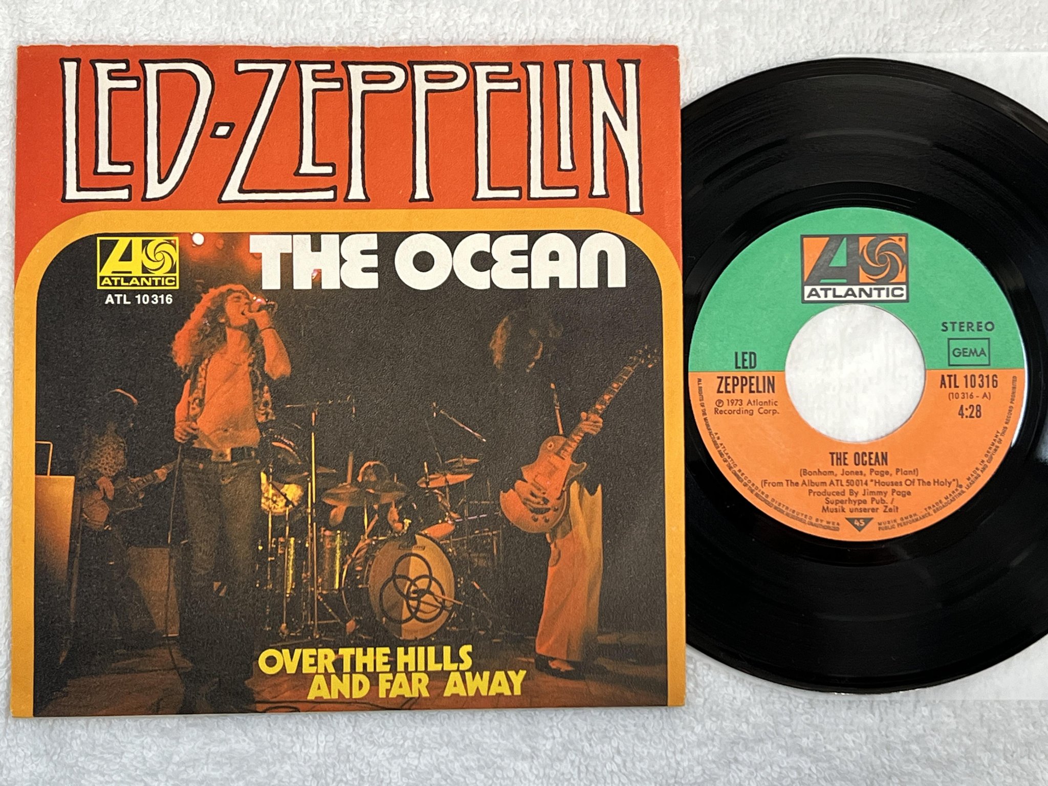 Omslagsbild för skivan LED ZEPPELIN the ocean 7" -73 Ger APPLE ATL 10316