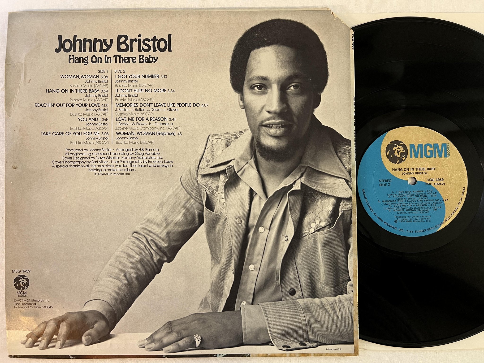 Omslagsbild för skivan JOHNNY BRISTOL hang on in there baby LP -74 US MGM M3G 4969