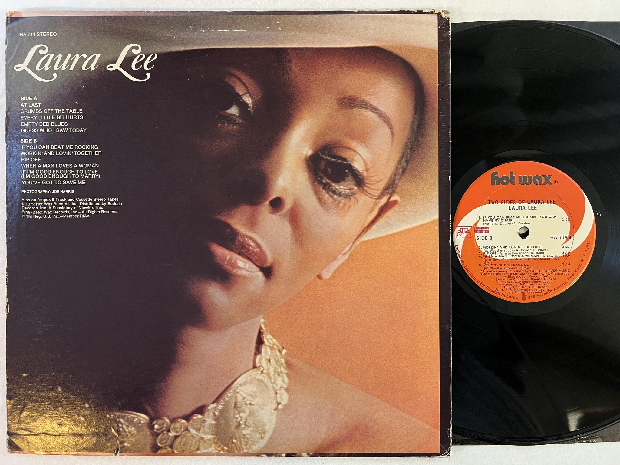 Omslagsbild för skivan LAURA LEE two sides of Laura Lee LP -72 US HOT WAX HA 714