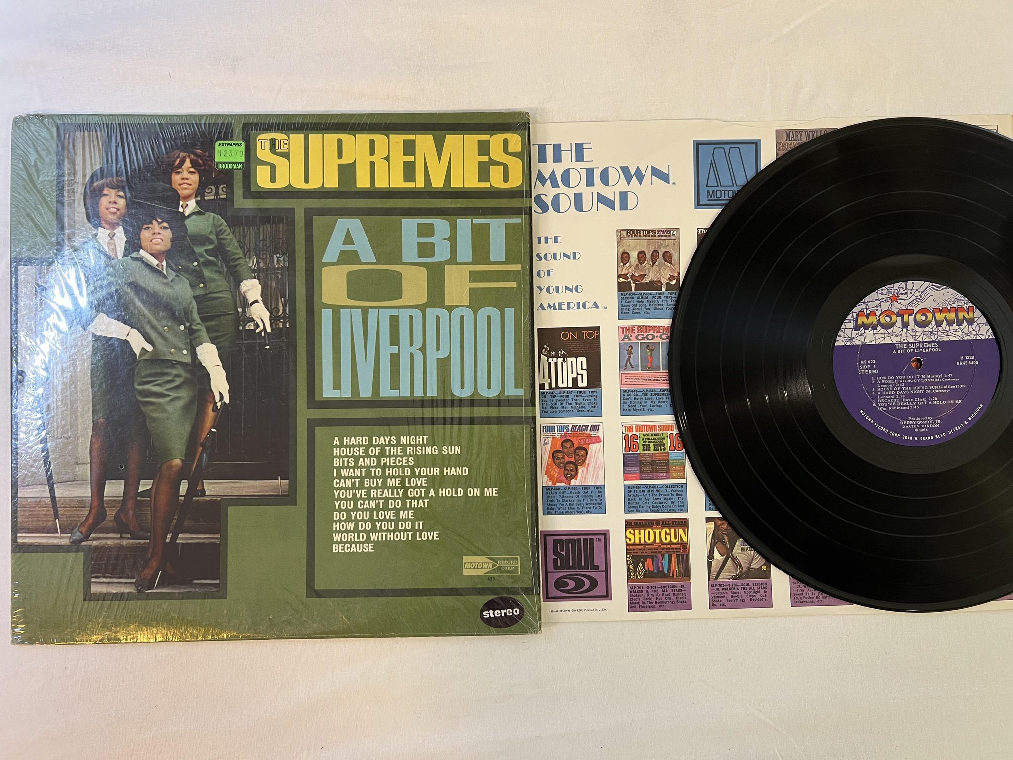 Omslagsbild för skivan THE SUPREMES a bit of Liverpool LP US MOTOWN MS 623