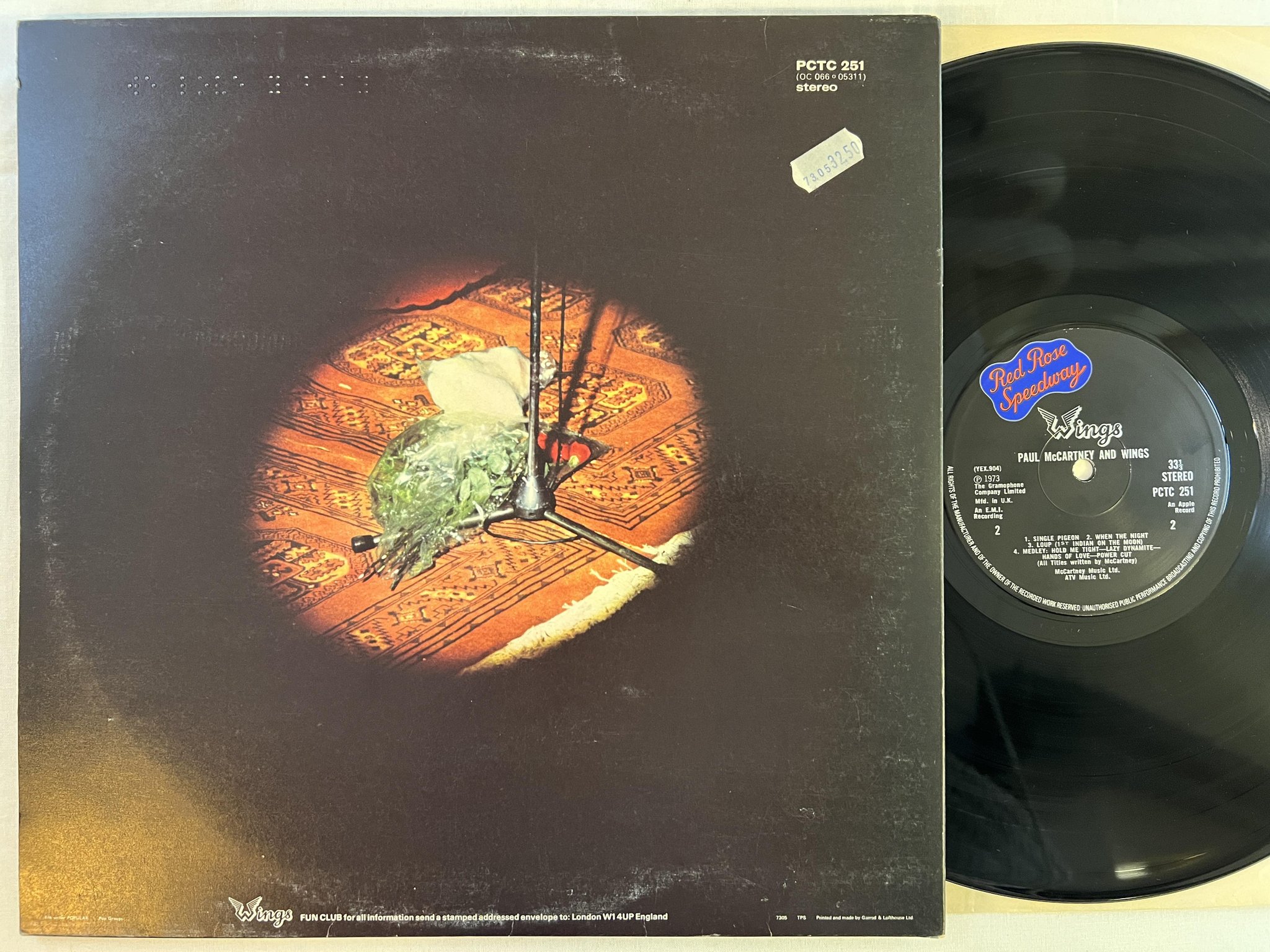 Omslagsbild för skivan PAUL McCARTNEY AND WINGS red rose speedway LP -73 UK APPLE PCTC 251