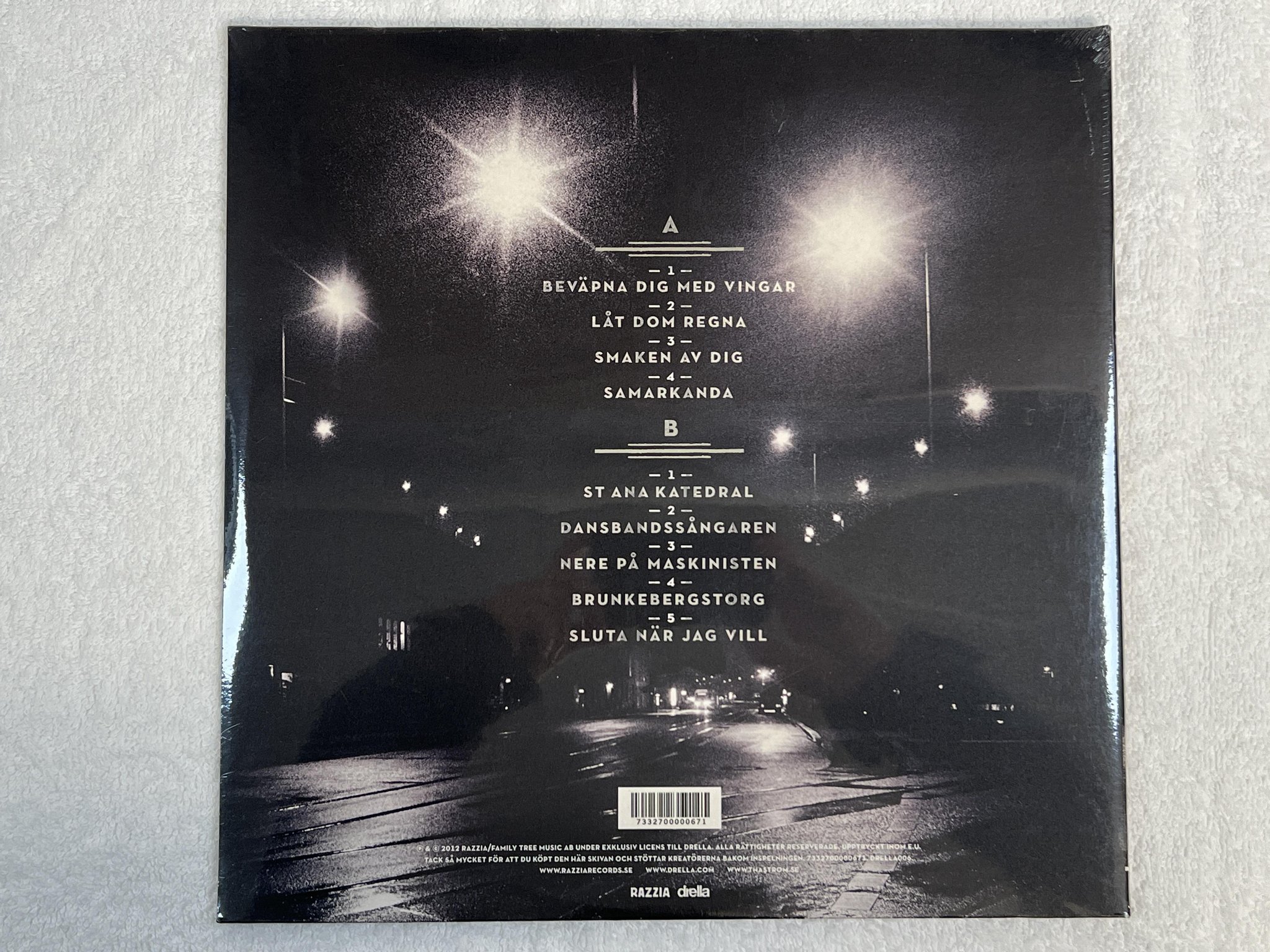 Omslagsbild för skivan THÅSTRÖM Beväpna Dig Med Vingar LP 2012 DRELLA006 *** RARE RED VINYL ***