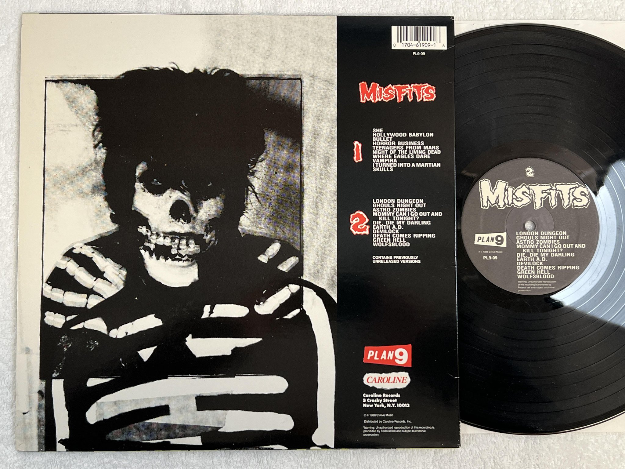 Omslagsbild för skivan MISFITS s/t LP -88 US PLAN 9 PL9-09 ** translucent brown ** HARDCORE !!!