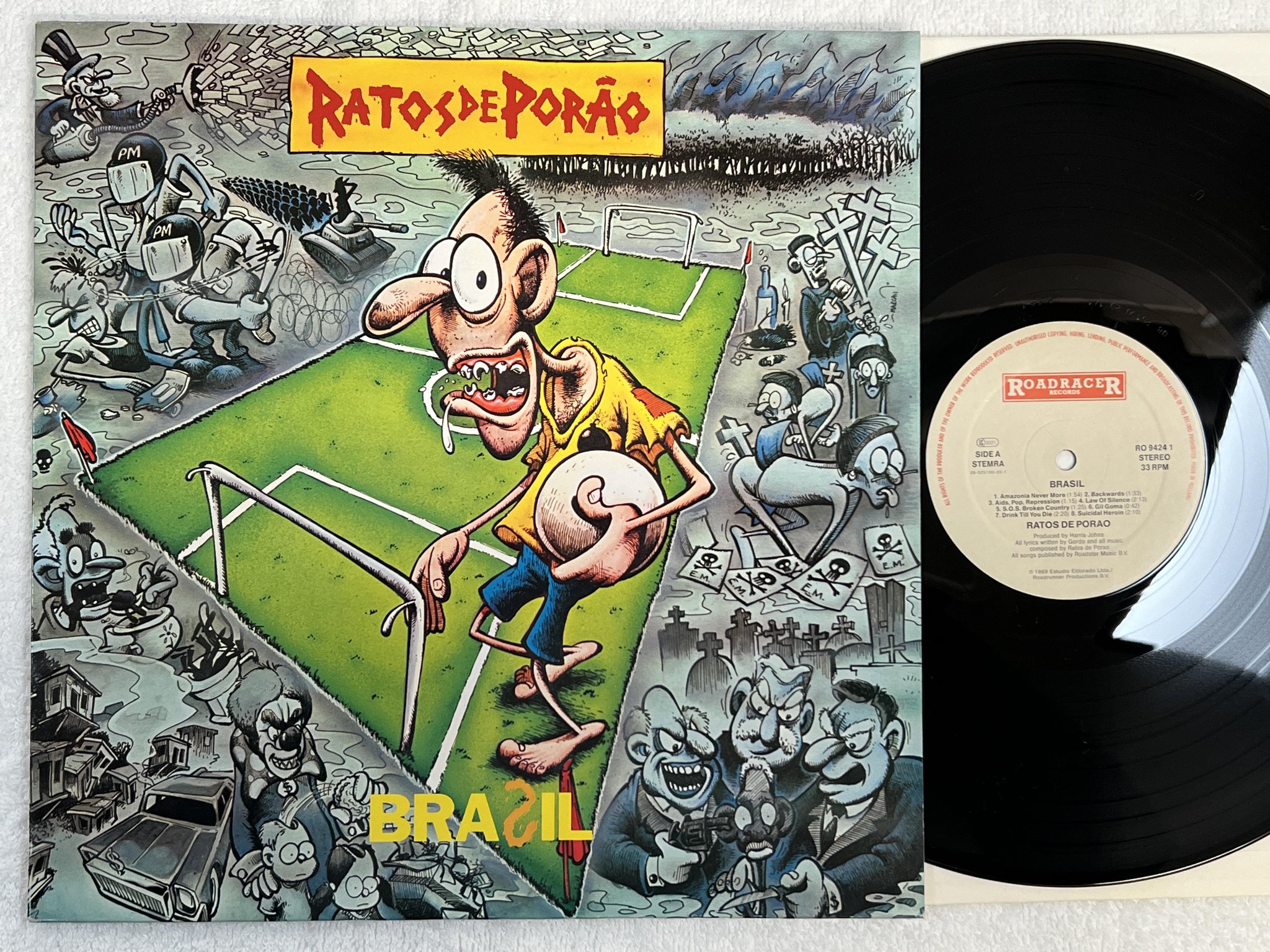 Omslagsbild för skivan RATOS DE PORÃO Brasil LP -89 ROADRACER RO 9424-1 *** TRASH ***