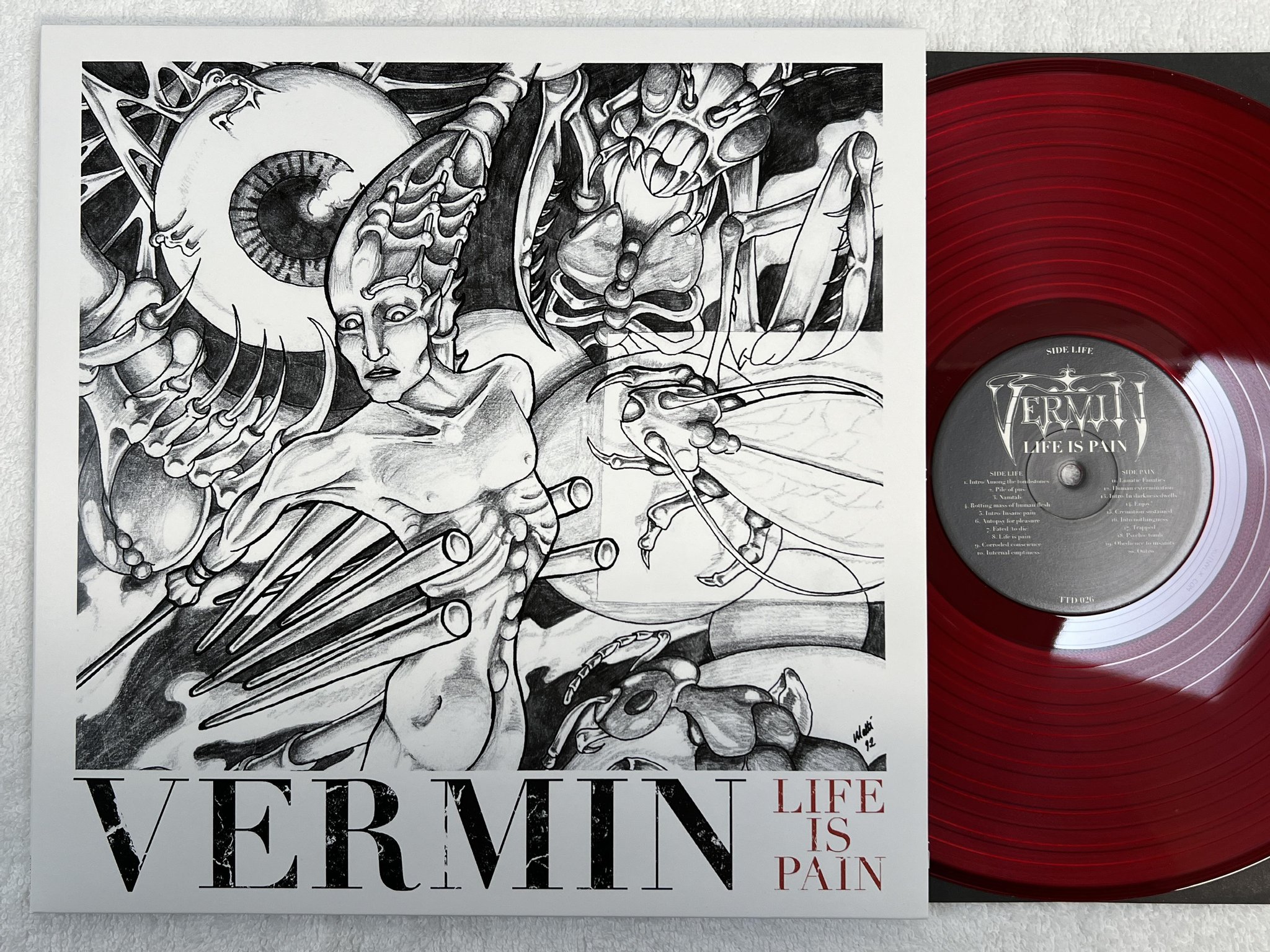 Omslagsbild för skivan VERMIN Life Is Pain LP 2015 TO THE DEATH TTD 026 *** swedish death metal ***