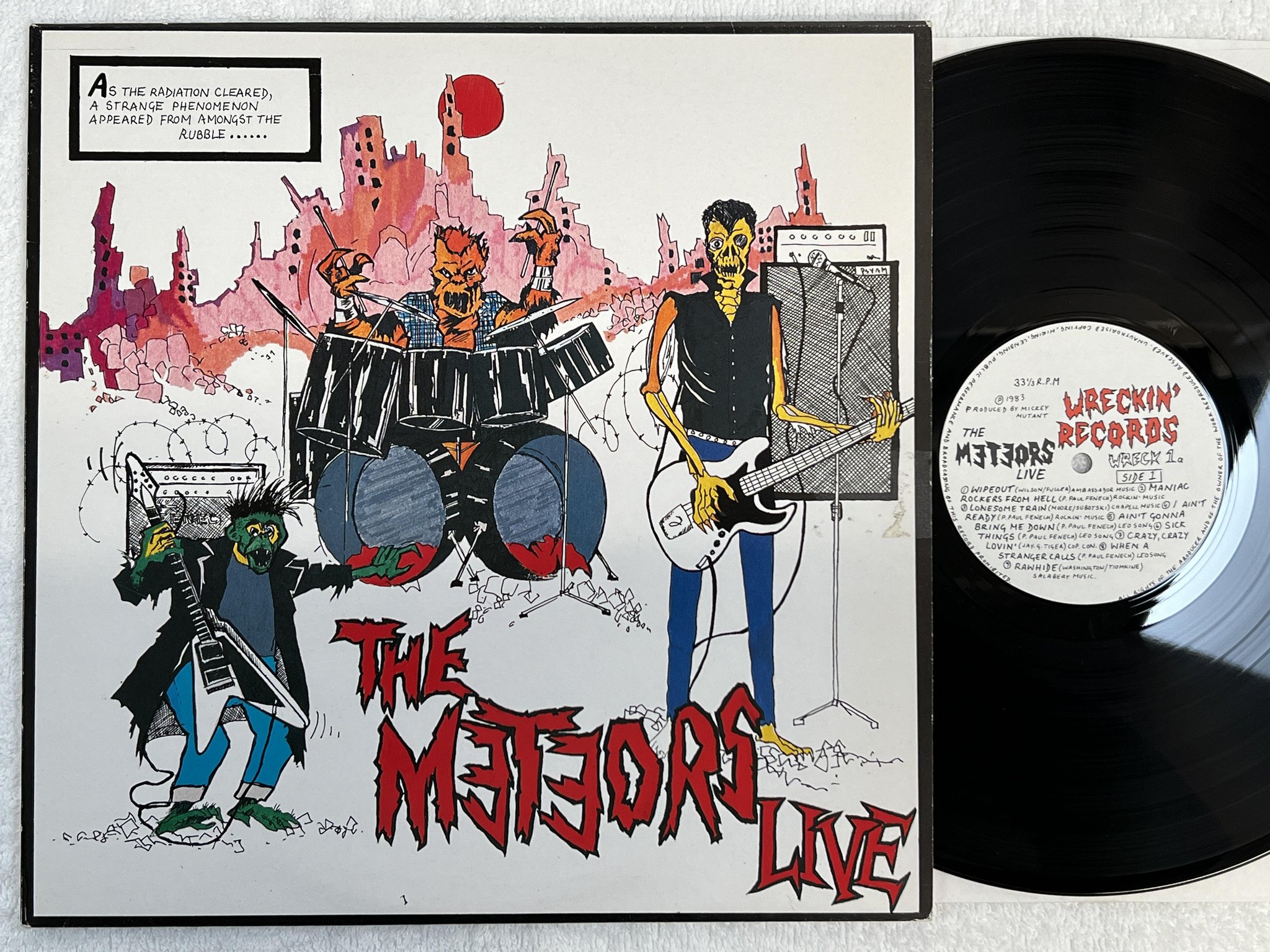 Omslagsbild för skivan THE METEORS live LP -83 WRECKIN' RECORDS WRECK 1 ** PSYCHOBILLY **