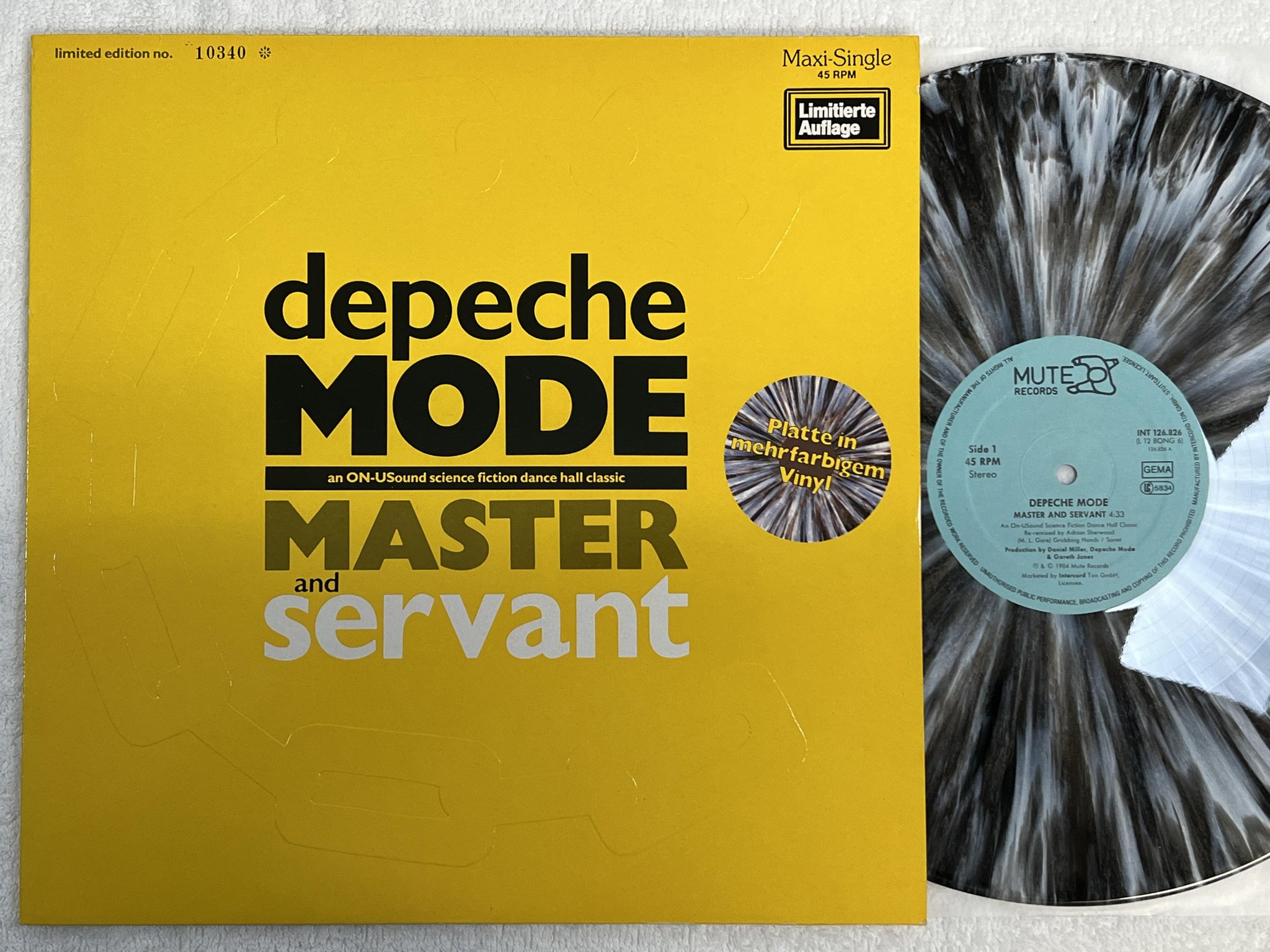 Omslagsbild för skivan DEPECHE MODE master and servant 12" -84 Ger Numbered Ed. / Grey Marbled