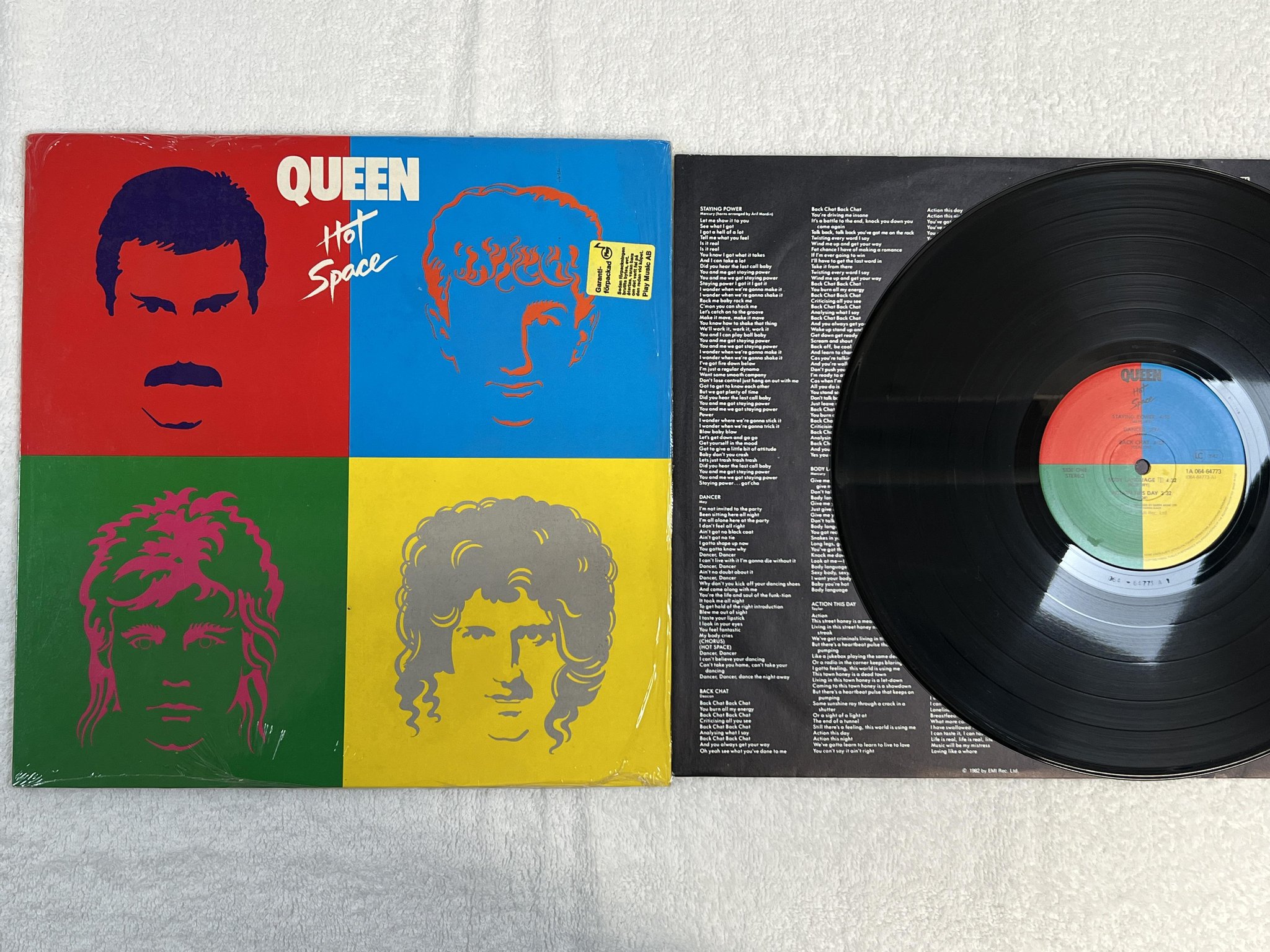 Omslagsbild för skivan QUEEN hot space LP -82 Hol EMI 1A 064-64773