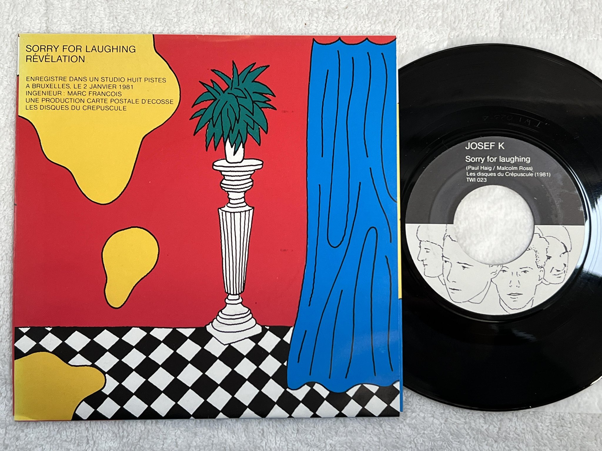 Omslagsbild för skivan JOSEF K Sorry For Laughing 7" -81 BELGIUM TWI 023 *** INDIE / NEW WAVE ***