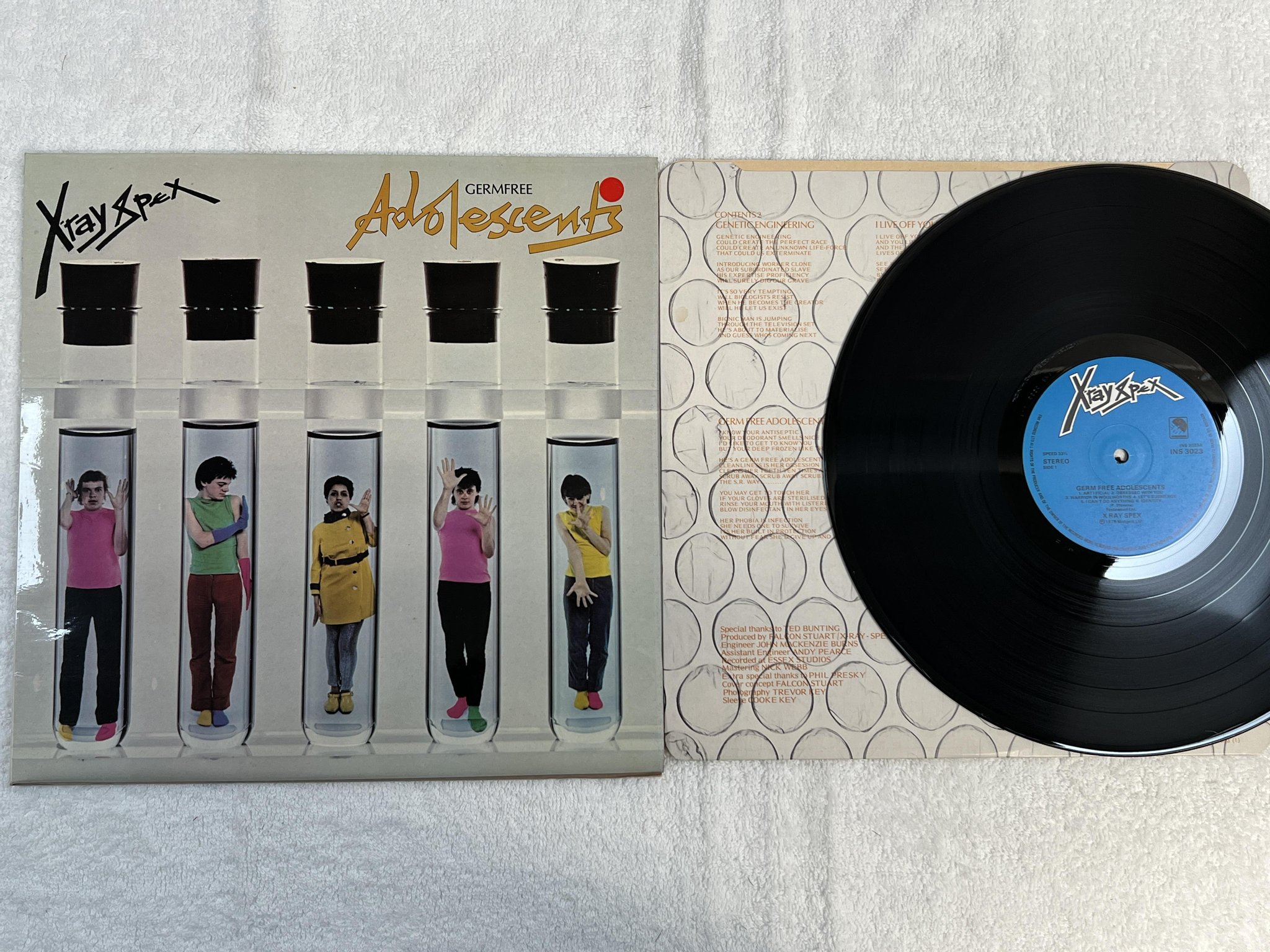 Omslagsbild för skivan X RAY SPEX germFree adolescents LP -78 UK EMI INS 3023