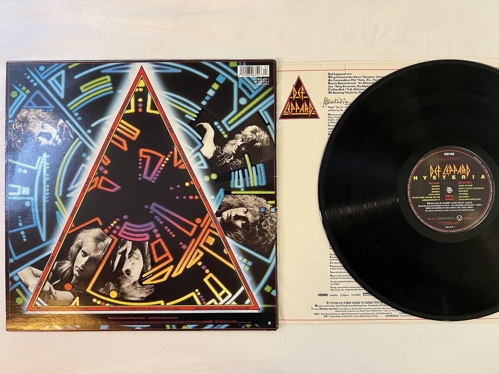 Omslagsbild för skivan DEF LEPPARD hysteria LP -87 Can VERTIGO 830 675-1