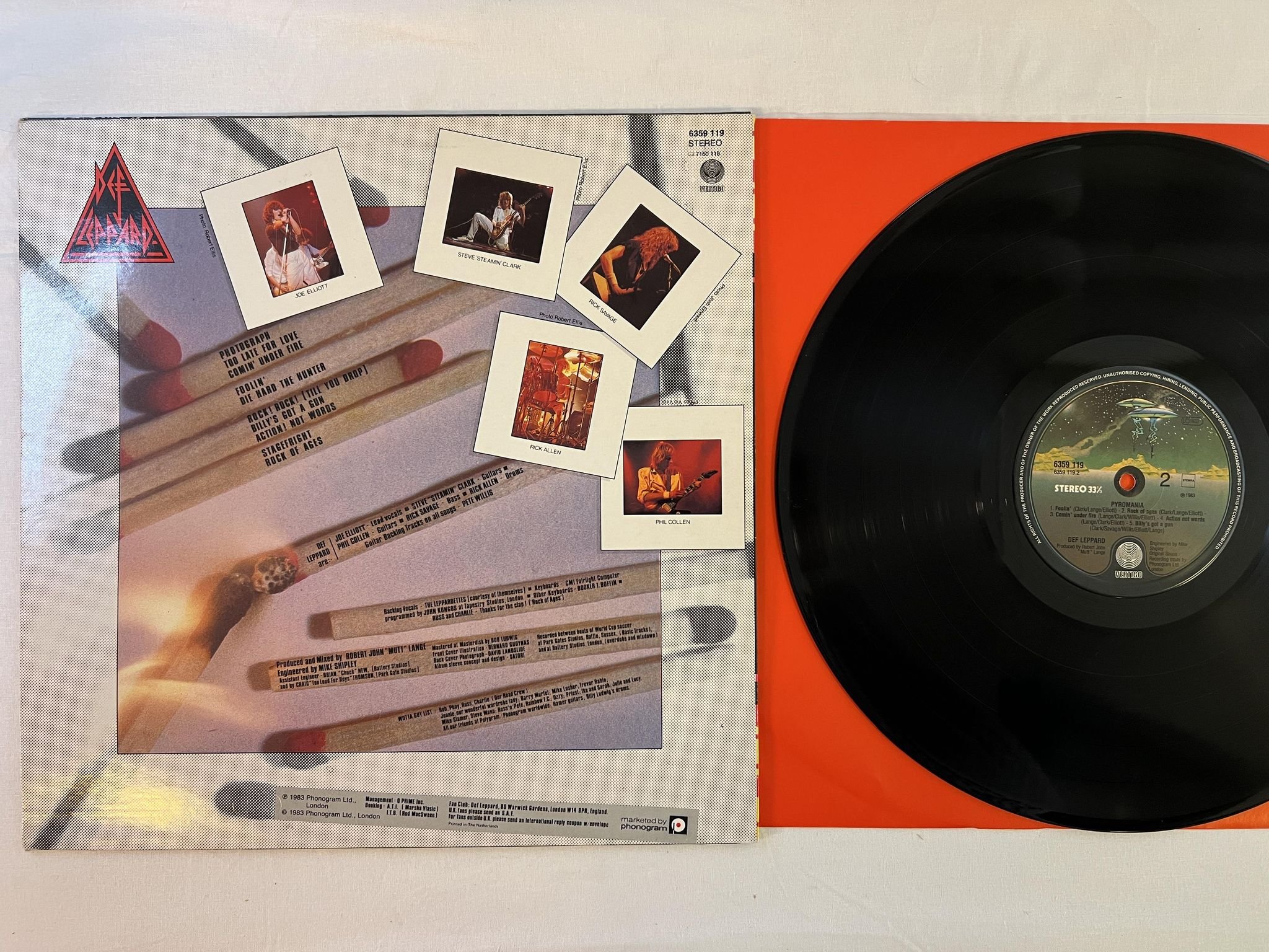 Omslagsbild för skivan DEF LEPPARD pyromania LP -83 Hol VERTIGO 6359 119
