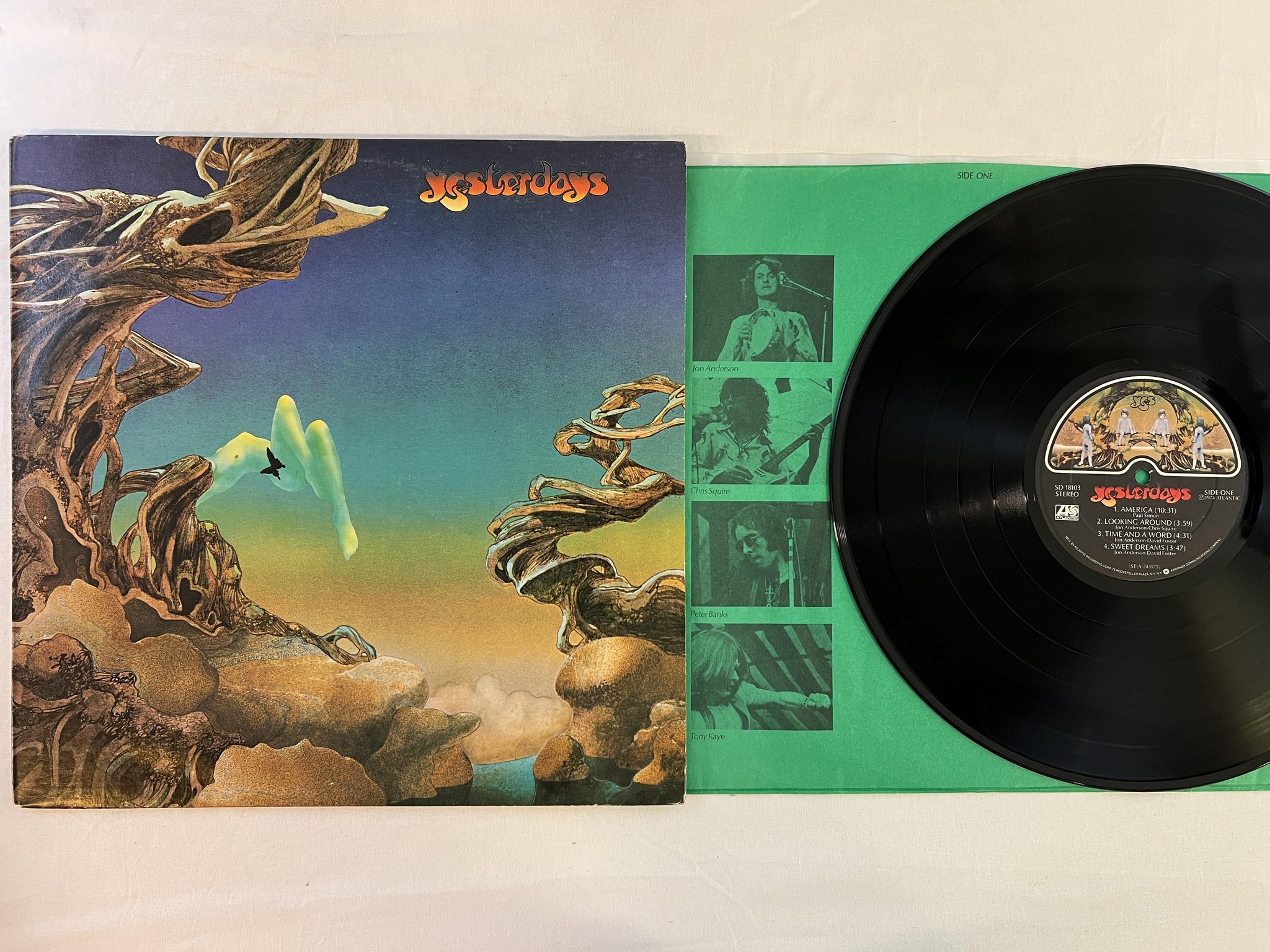 Omslagsbild för skivan YES yesterdays LP -74 US ATLANTIC SD 18103