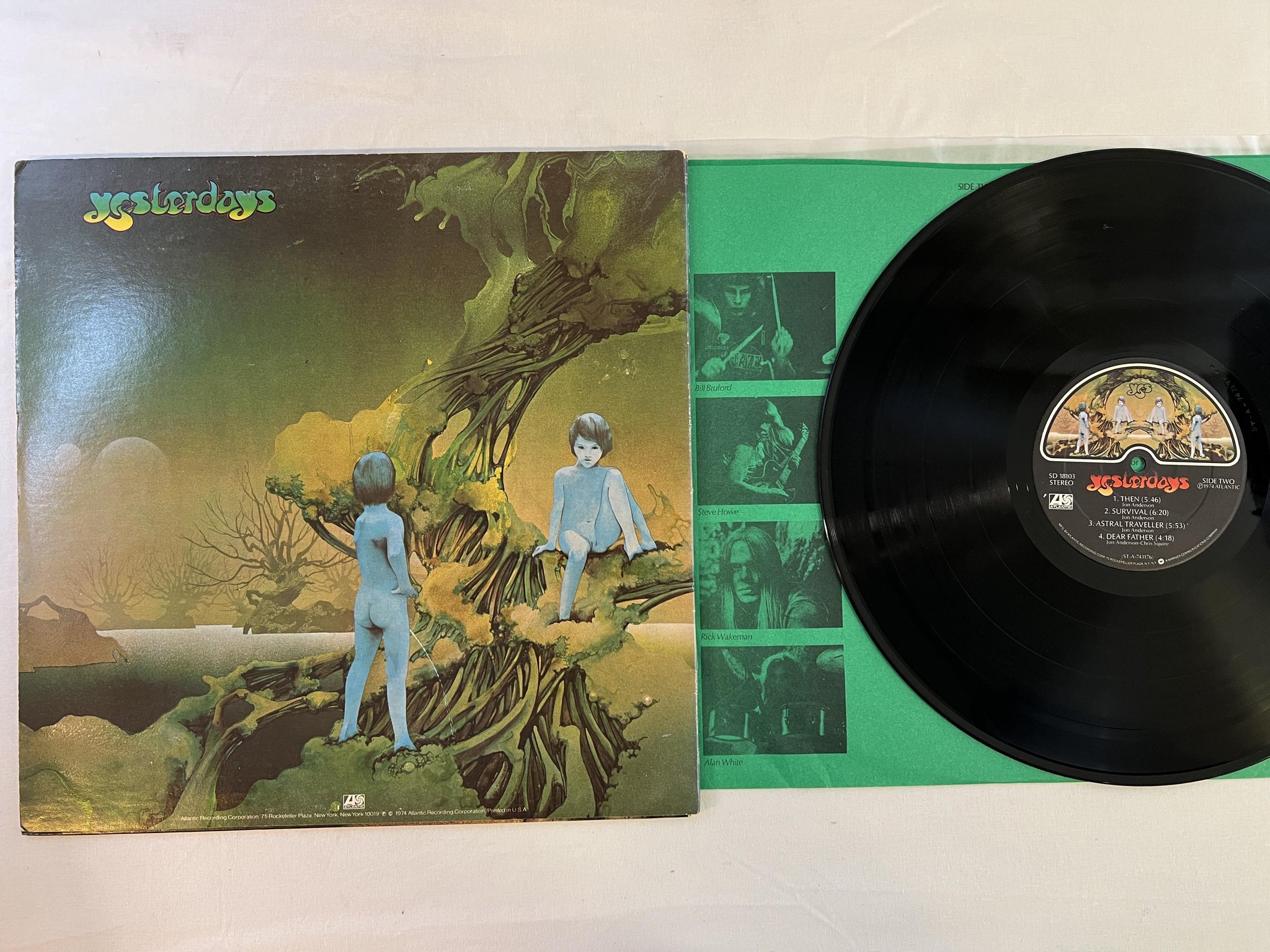 Omslagsbild för skivan YES yesterdays LP -74 US ATLANTIC SD 18103