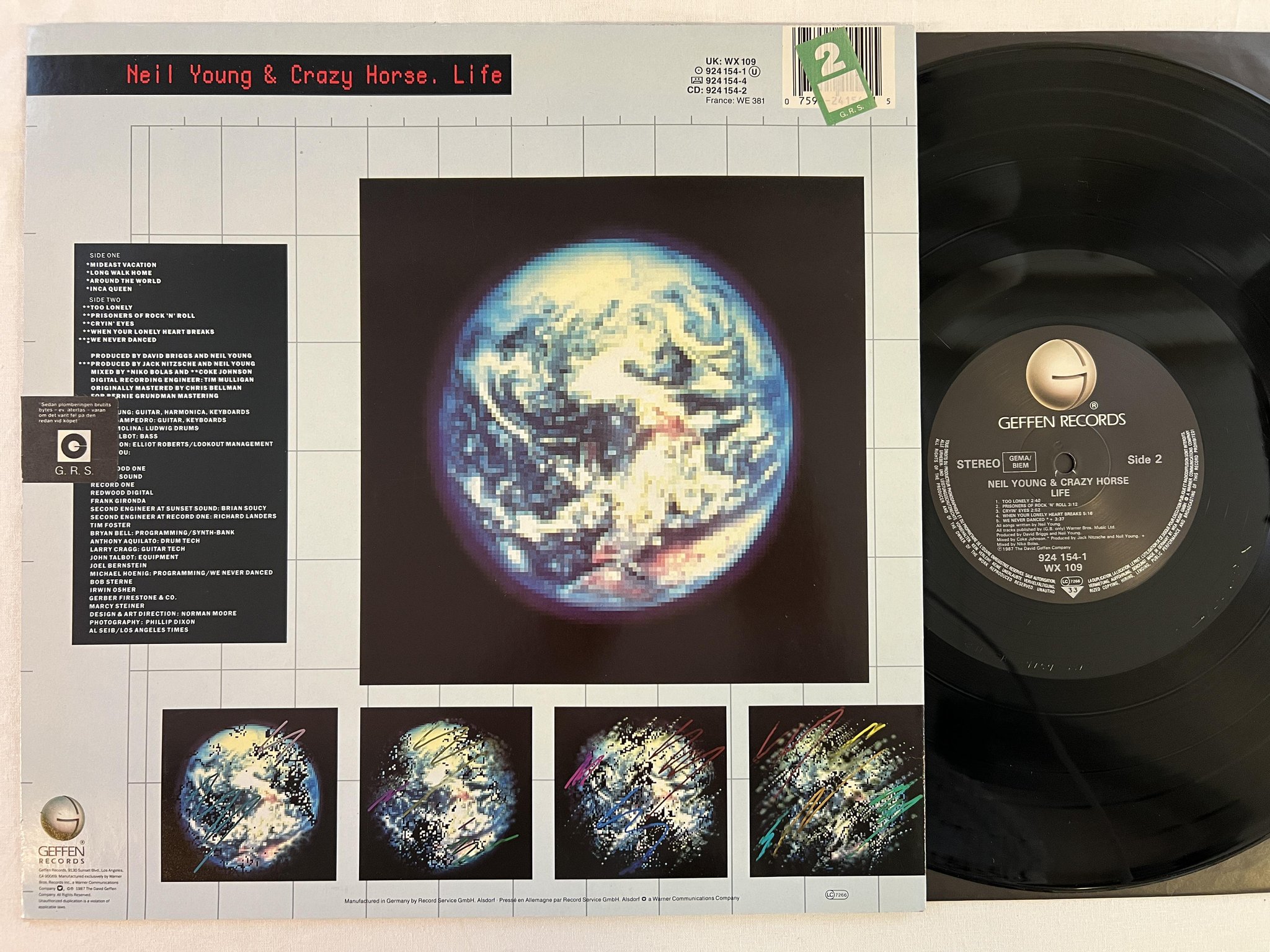 Omslagsbild för skivan NEIL YOUNG & CRAZY HORSE life LP -87 Ger GEFFEN 924 154-1