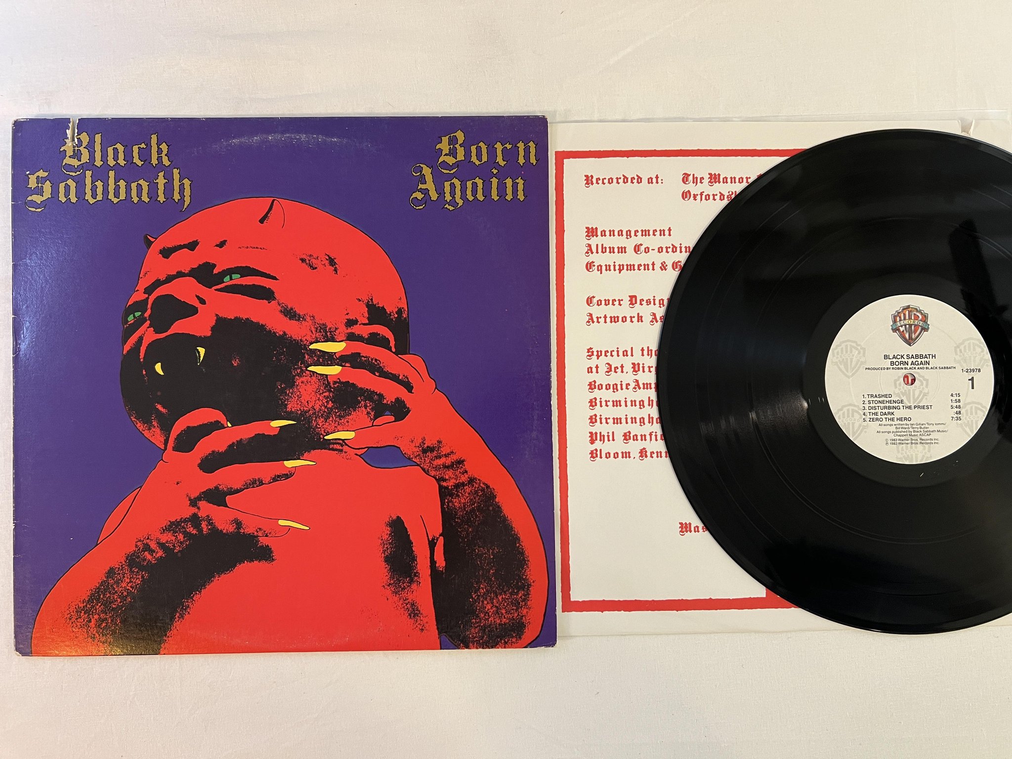 Omslagsbild för skivan BLACK SABBATH born again LP -83 US WARNER 1-23978