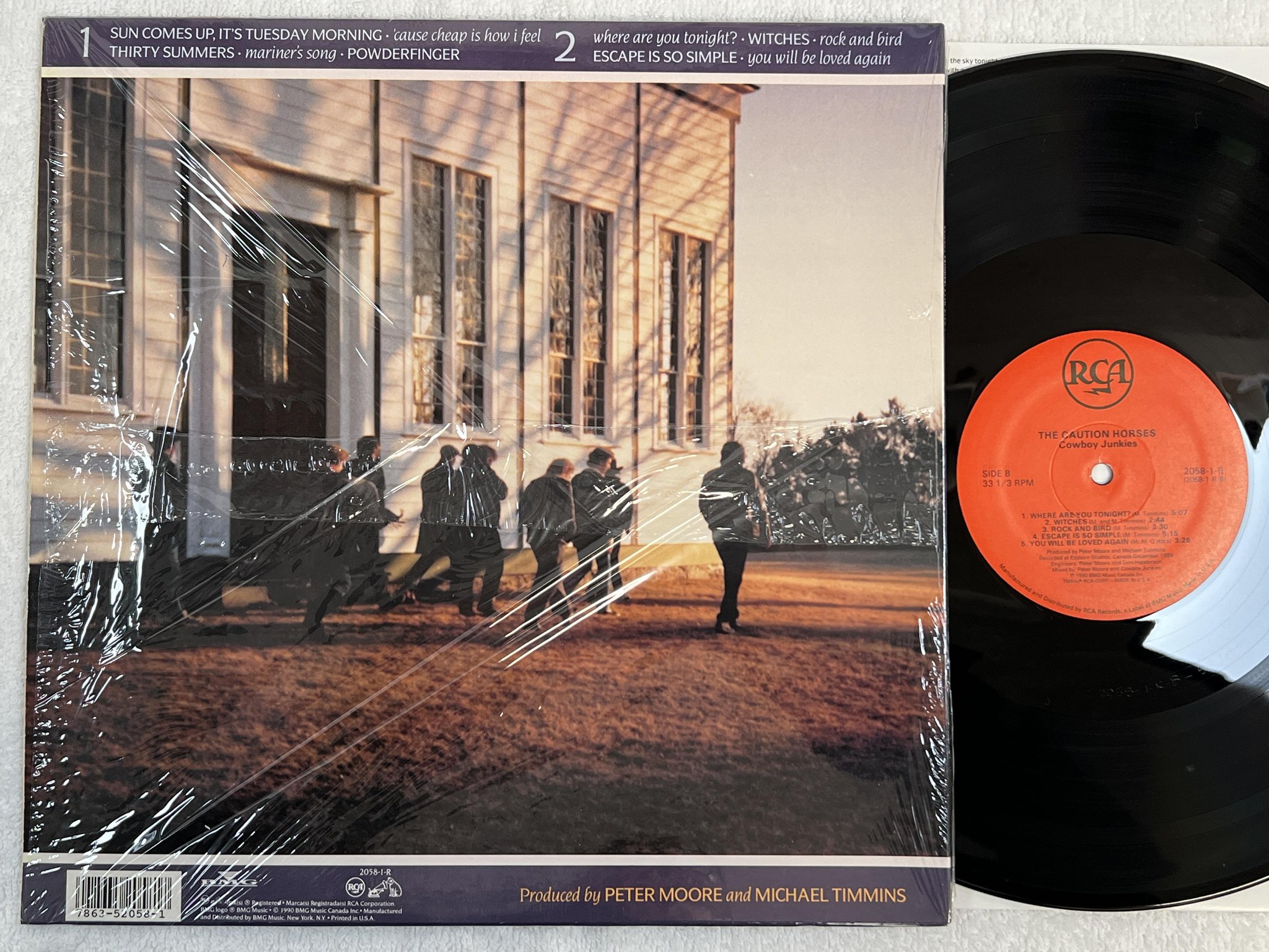 Omslagsbild för skivan COWBOY JUNKIES the caution horses LP -90 US RCA 2058-1 R ** US PRESSING **