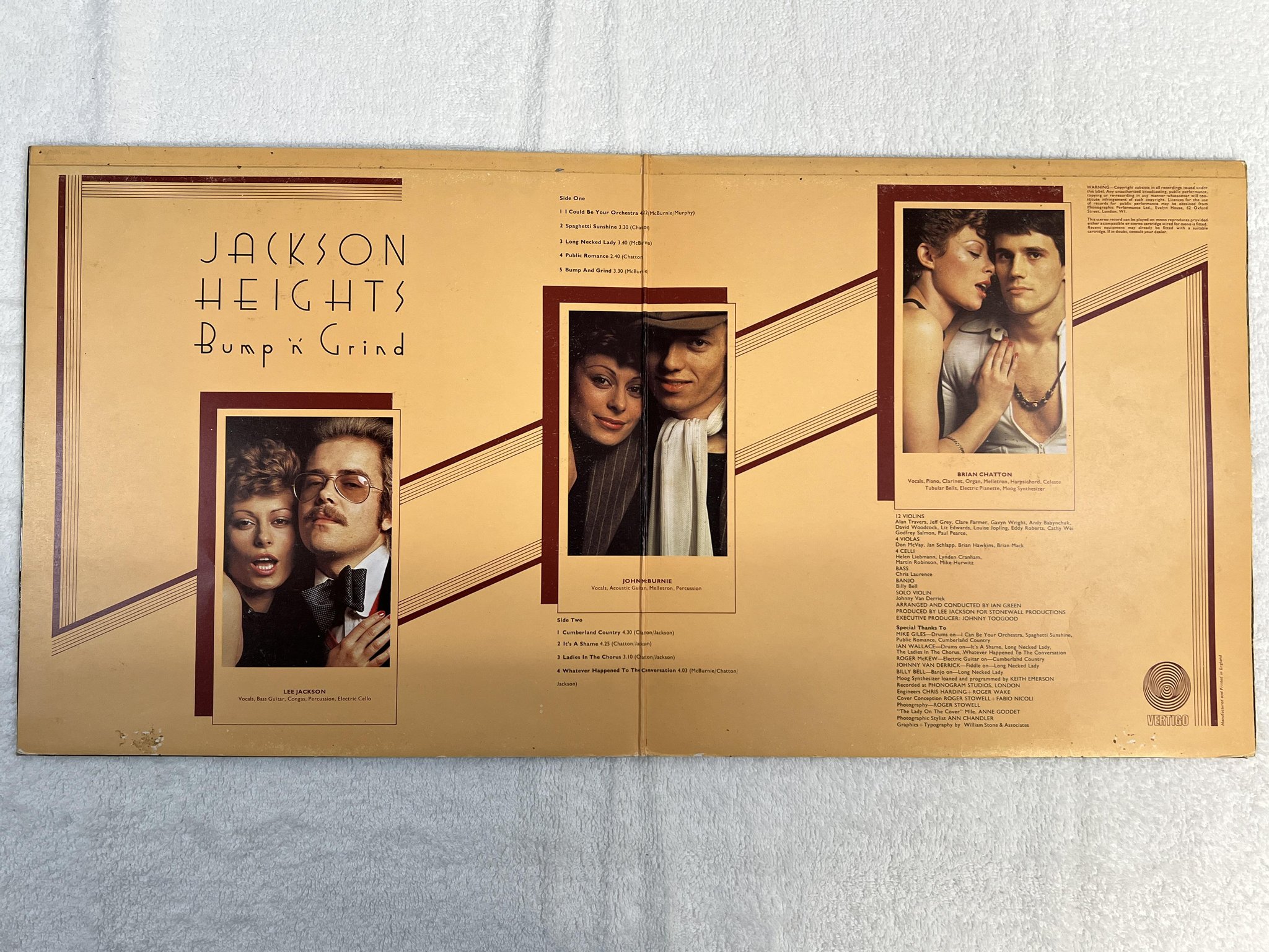 Omslagsbild för skivan JACKSON HEIGHTS bump n grind LP -73 UK VERTIGO 6360 092