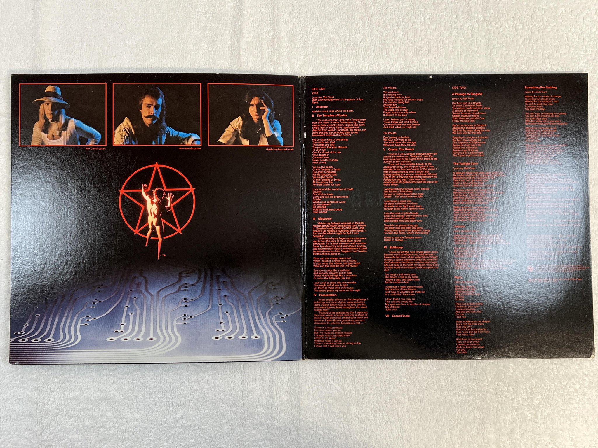 Omslagsbild för skivan RUSH 2112 LP -76 US MERCURY SRM-1-1079