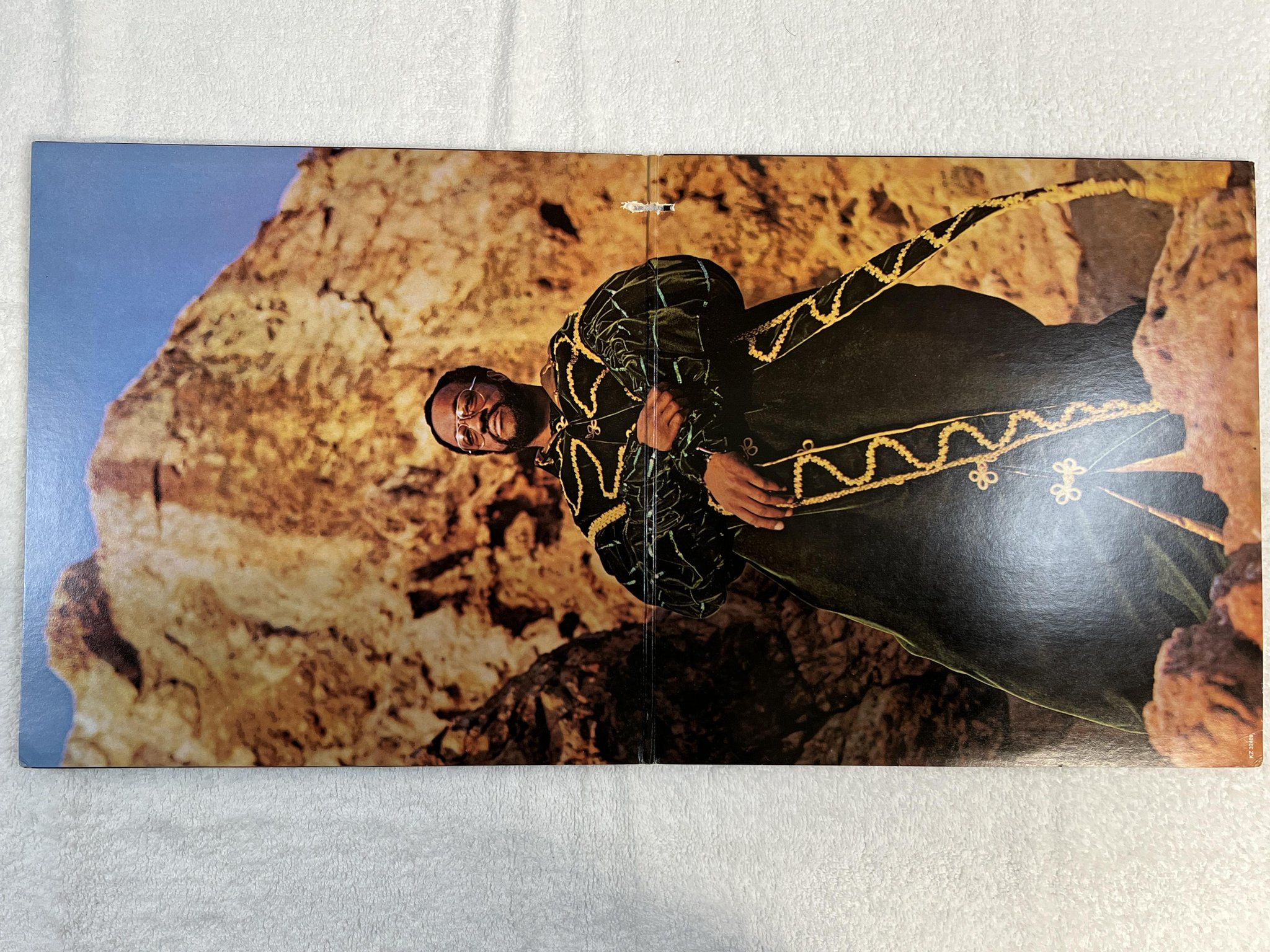 Omslagsbild för skivan BILLY PAUL war of the gods LP -74 US QBL 32409 *** RARE QUADRAPHONIC ***