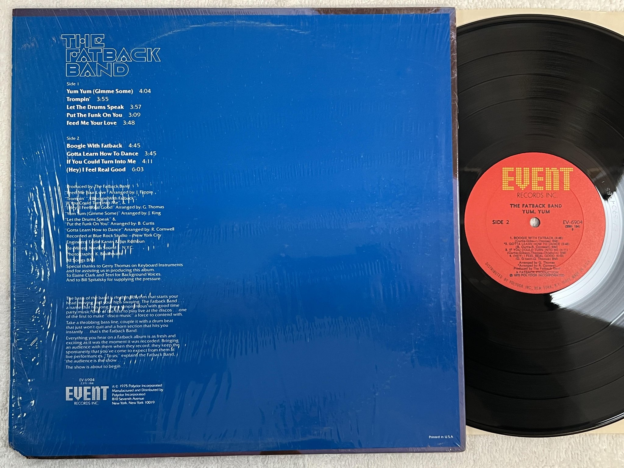 Omslagsbild för skivan THE FATBACK BAND yum yum LP -75 US EVENT EV-6904 *** CLASSIC ***
