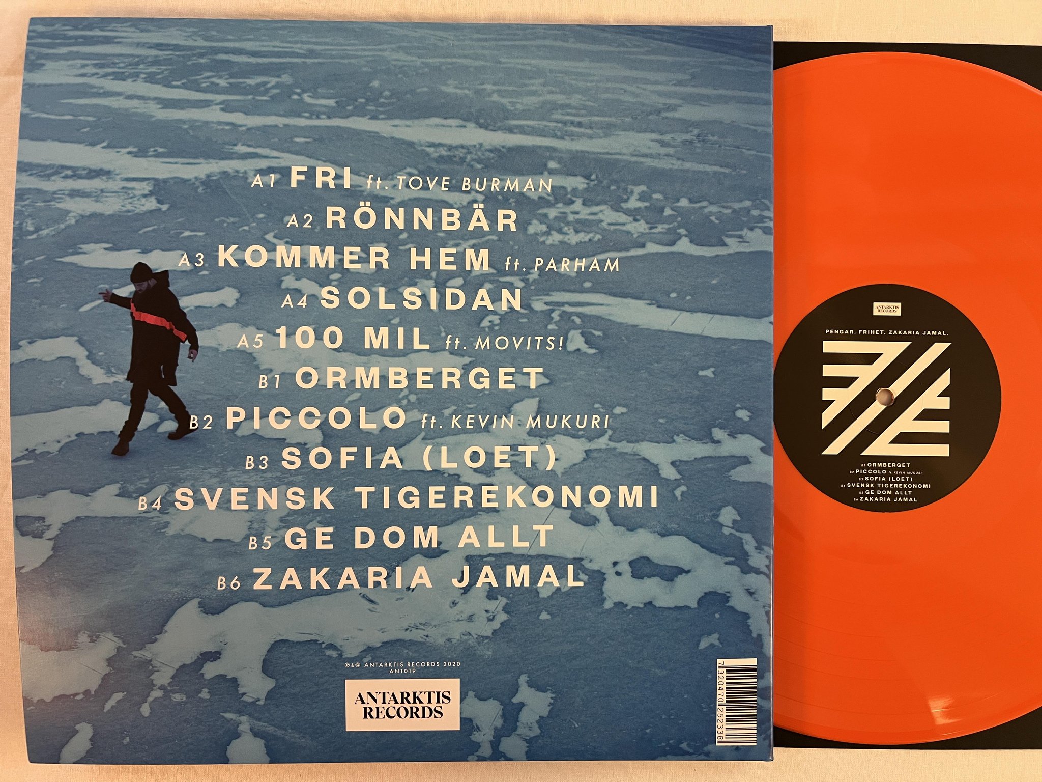 Omslagsbild för skivan ZACKE Pengar. Frihet. Zakaria Jamal LP 2020 antartisk ant019