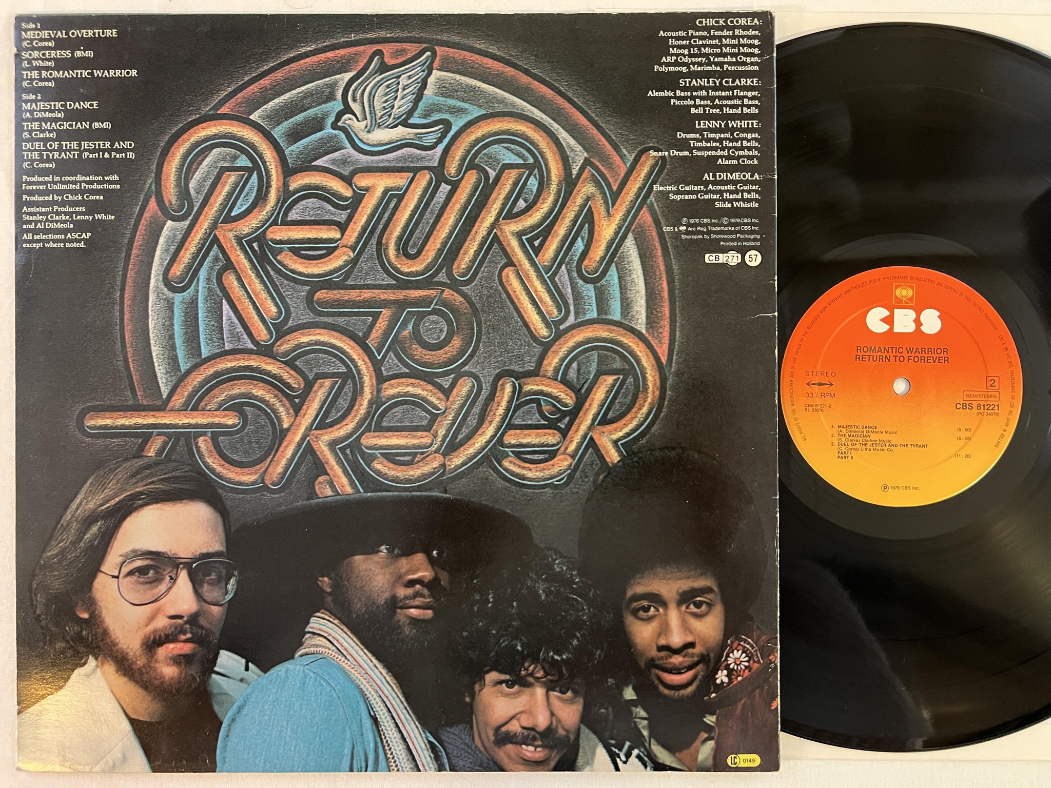 Omslagsbild för skivan RETURN TO FOREVER romantic warrior LP -76 Hoö CBS 81221