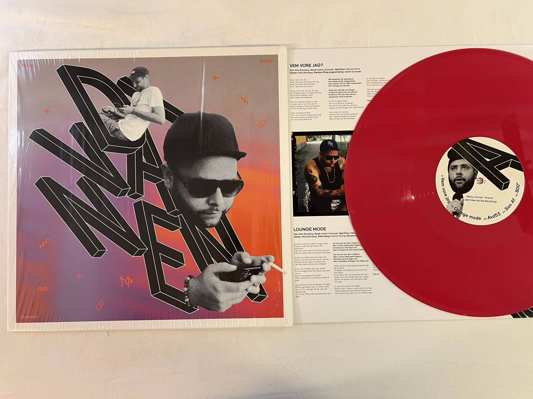 Omslagsbild för skivan MÄCHY x DUNKEL Divanen LP 2021 Mekk My Day