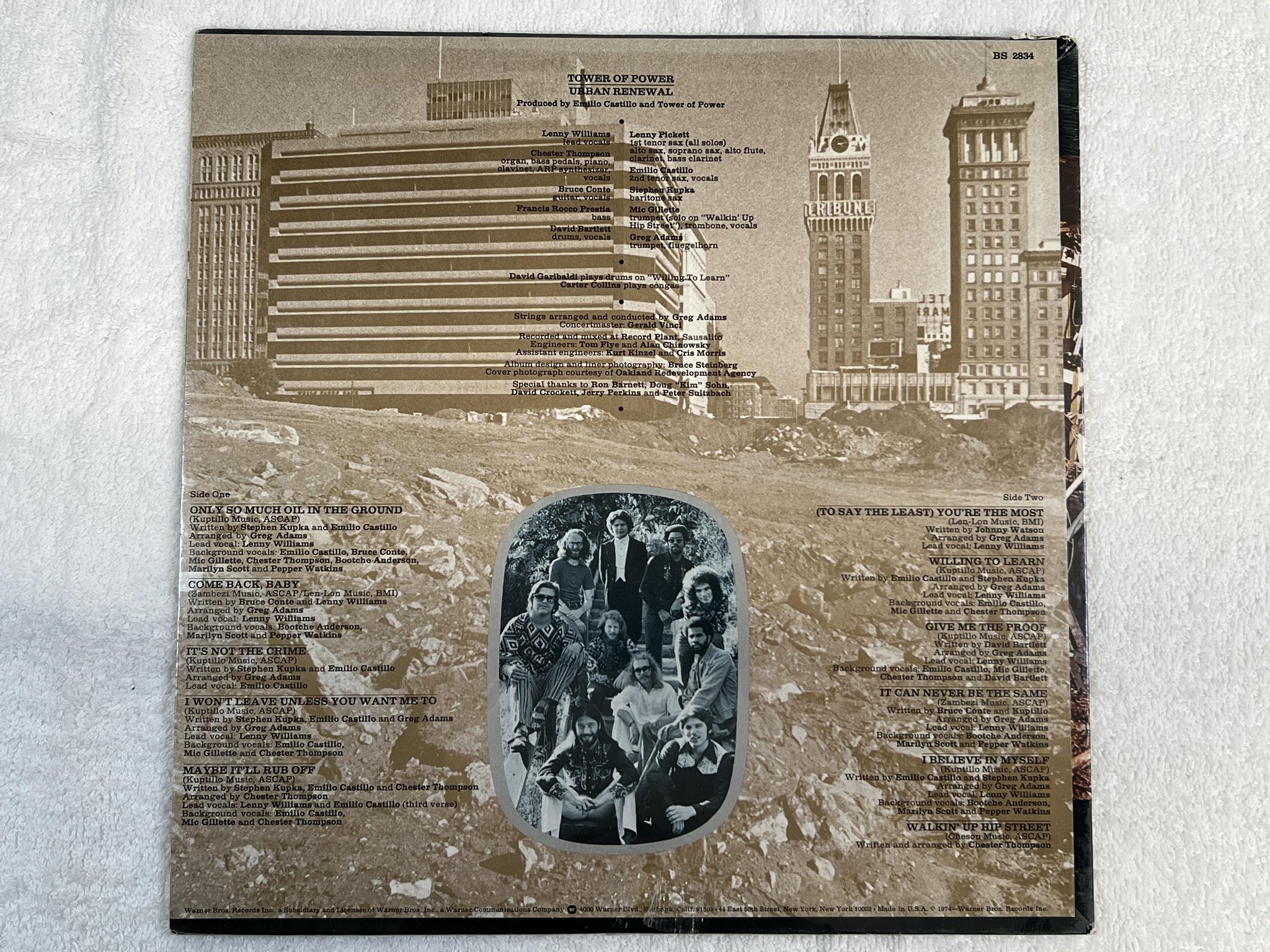 Omslagsbild för skivan TOWER OF POWER urban renewal LP -74 US WARNER BROS BS 2834 ** SEALED **