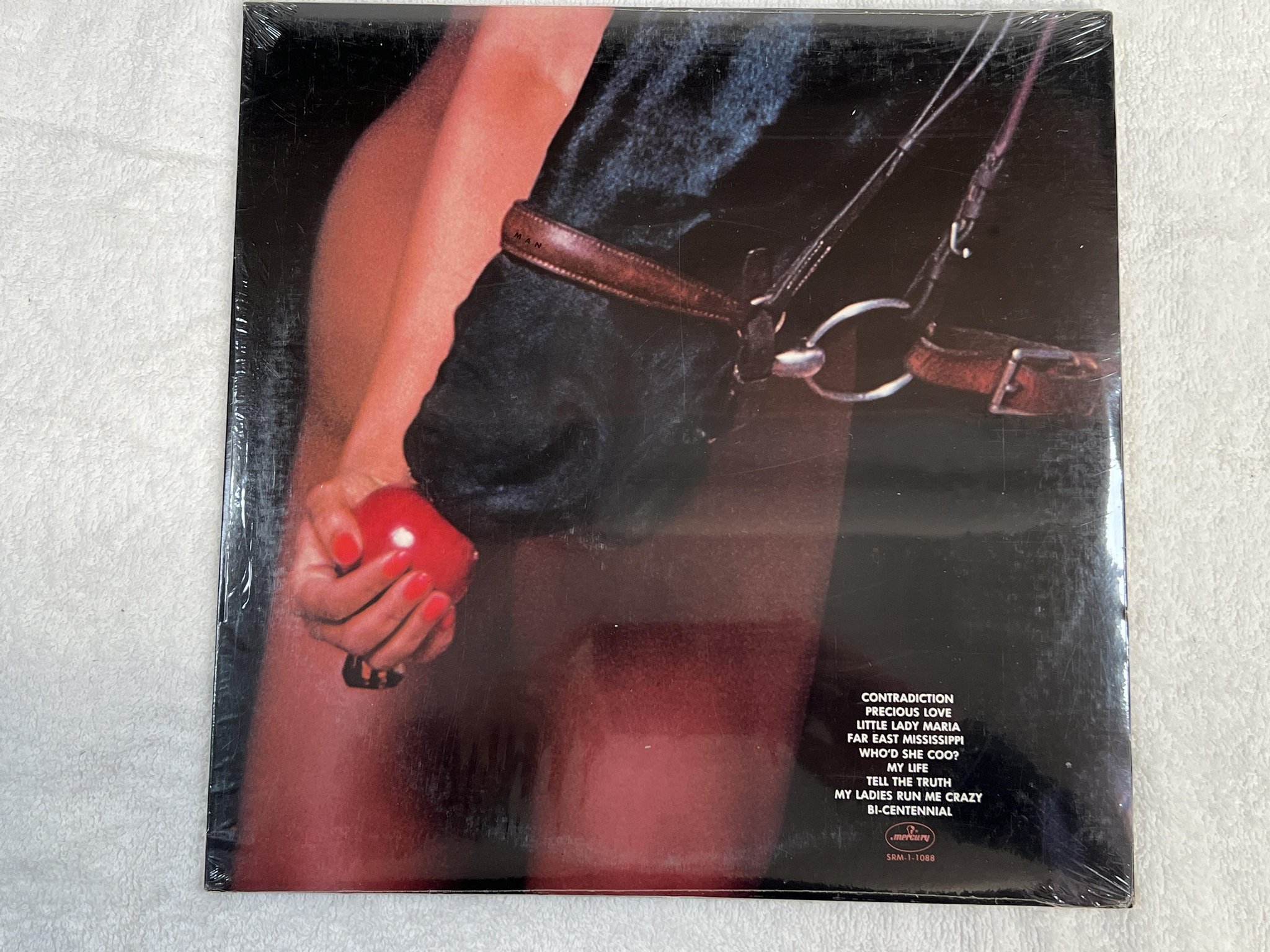 Omslagsbild för skivan OHIO PLAYERS contradiction LP -76 US MERCURY SRM-1-1088 ** SEALED **
