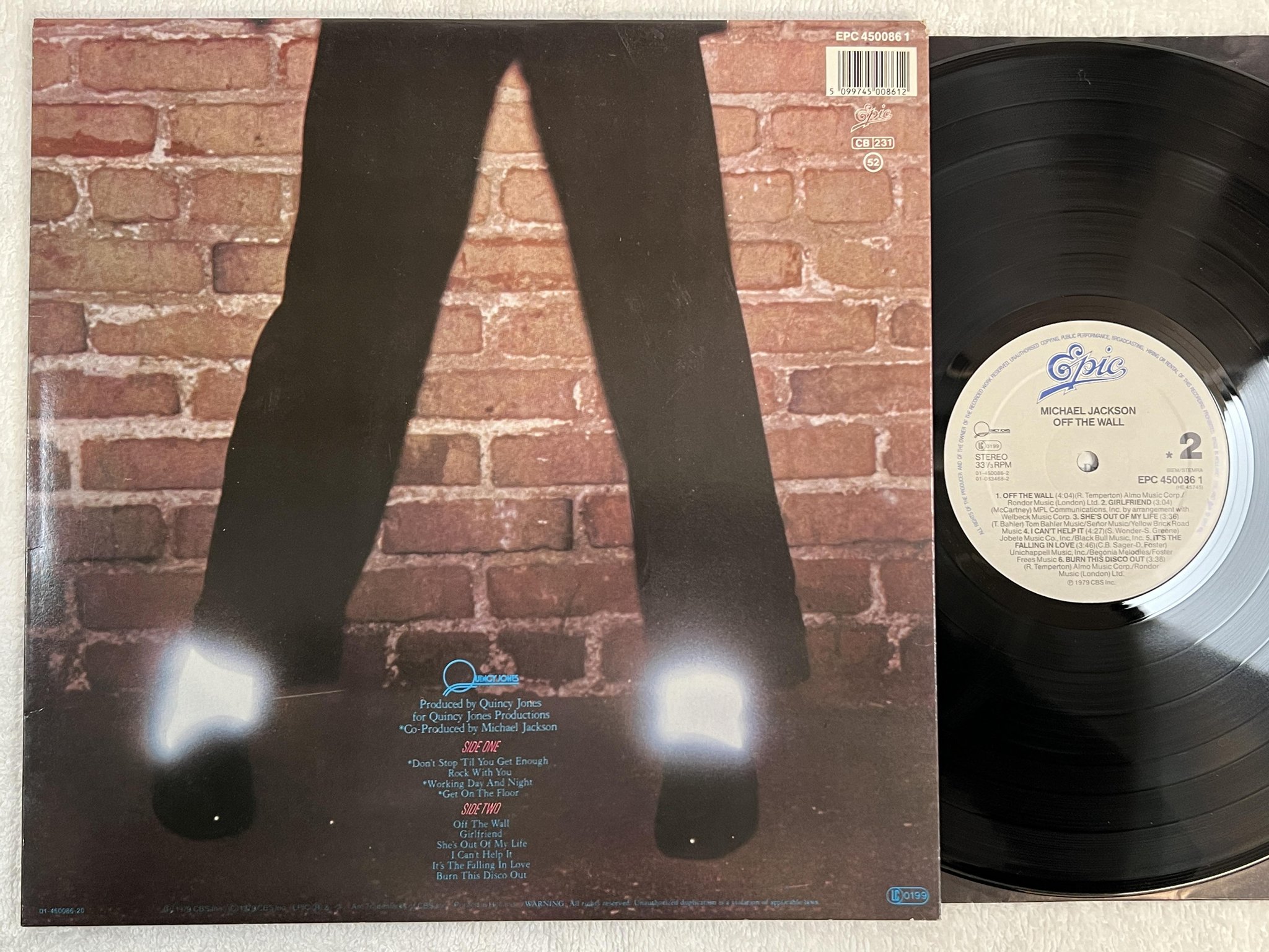 Omslagsbild för skivan MICHAEL JACKSON off the wall LP -79 Hol EPIC EPC 4500861