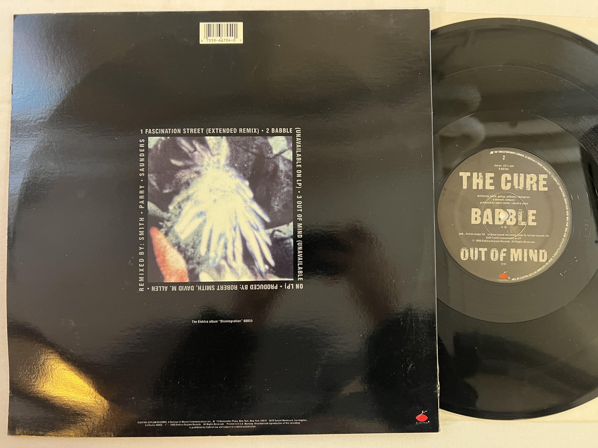 Omslagsbild för skivan THE CURE fascination street 12" -89 Can ELEKTRA 9667040