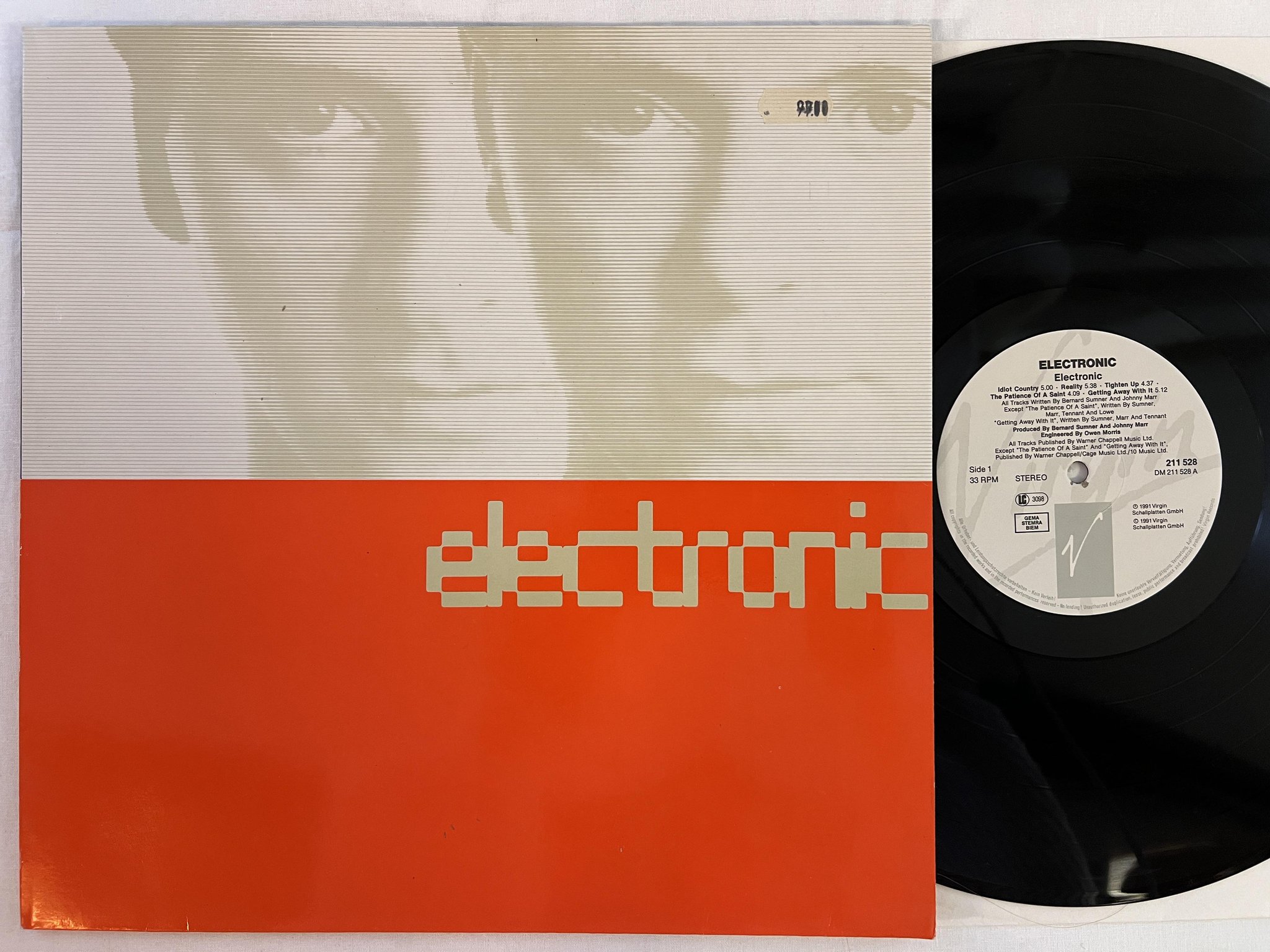 Omslagsbild för skivan ELECTRONIC s/t LP -91 VIRGIN 211 528