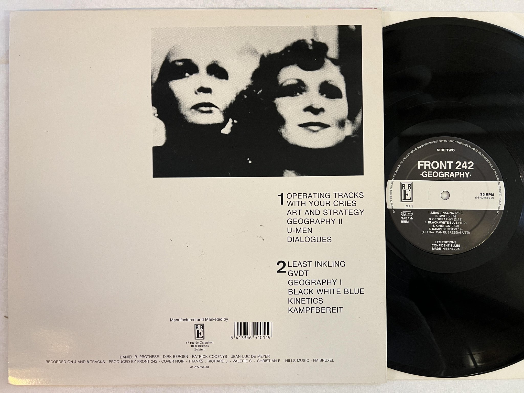 Omslagsbild för skivan FRONT 242 Geography LP RED RHINO EUROPA MK 1 *** EBM ***