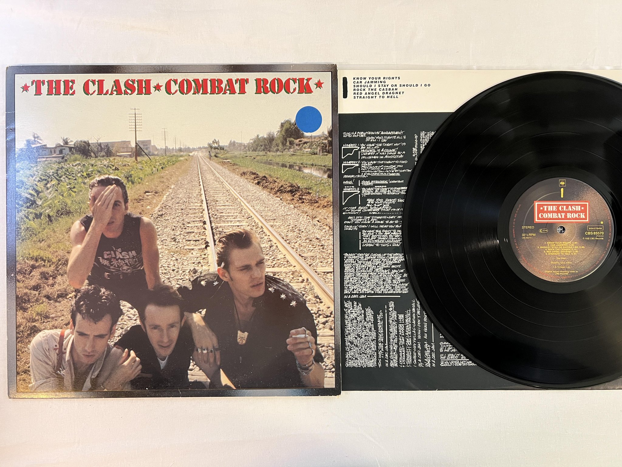 Omslagsbild för skivan THE CLASH combat rock LP -82 Hol CBS 85570