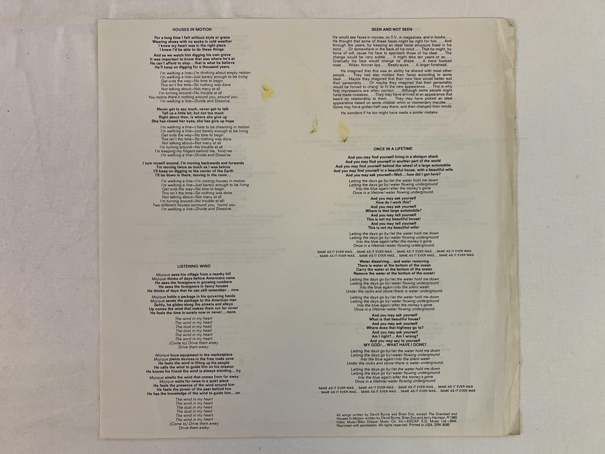 Omslagsbild för skivan TALKING HEADS remain in light LP -80 US SIRE SRK 6095