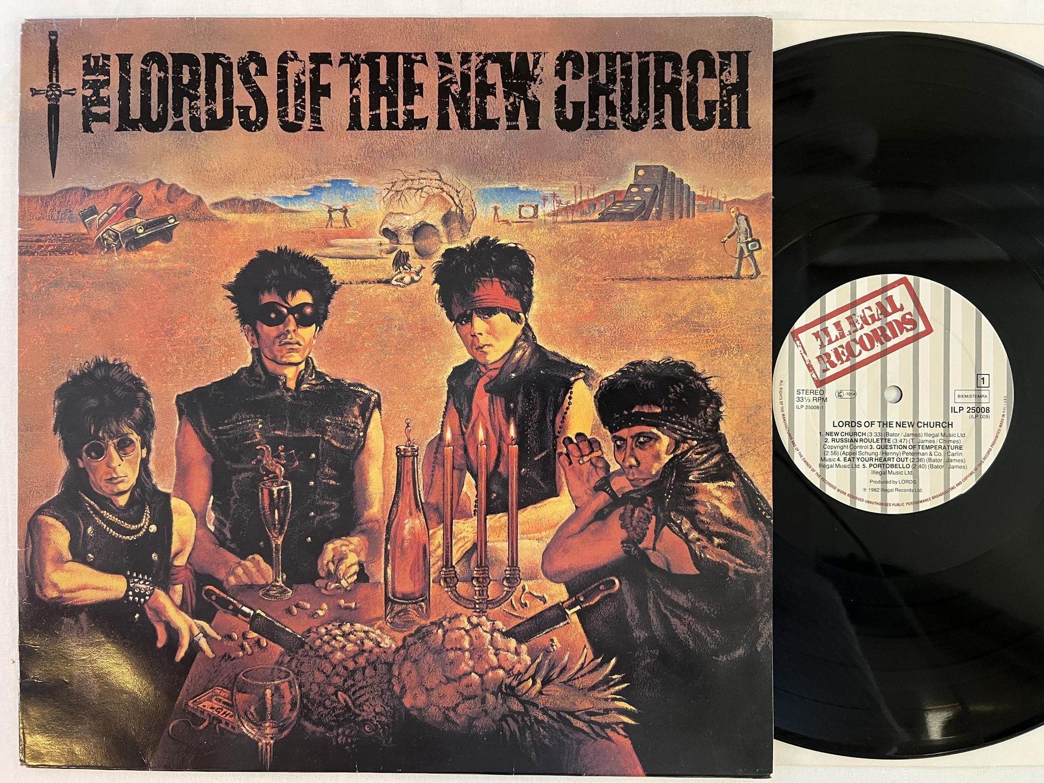Omslagsbild för skivan THE LORDS OF THE NEW CHURCH s/t LP -82 I.R.S. ILP 25008