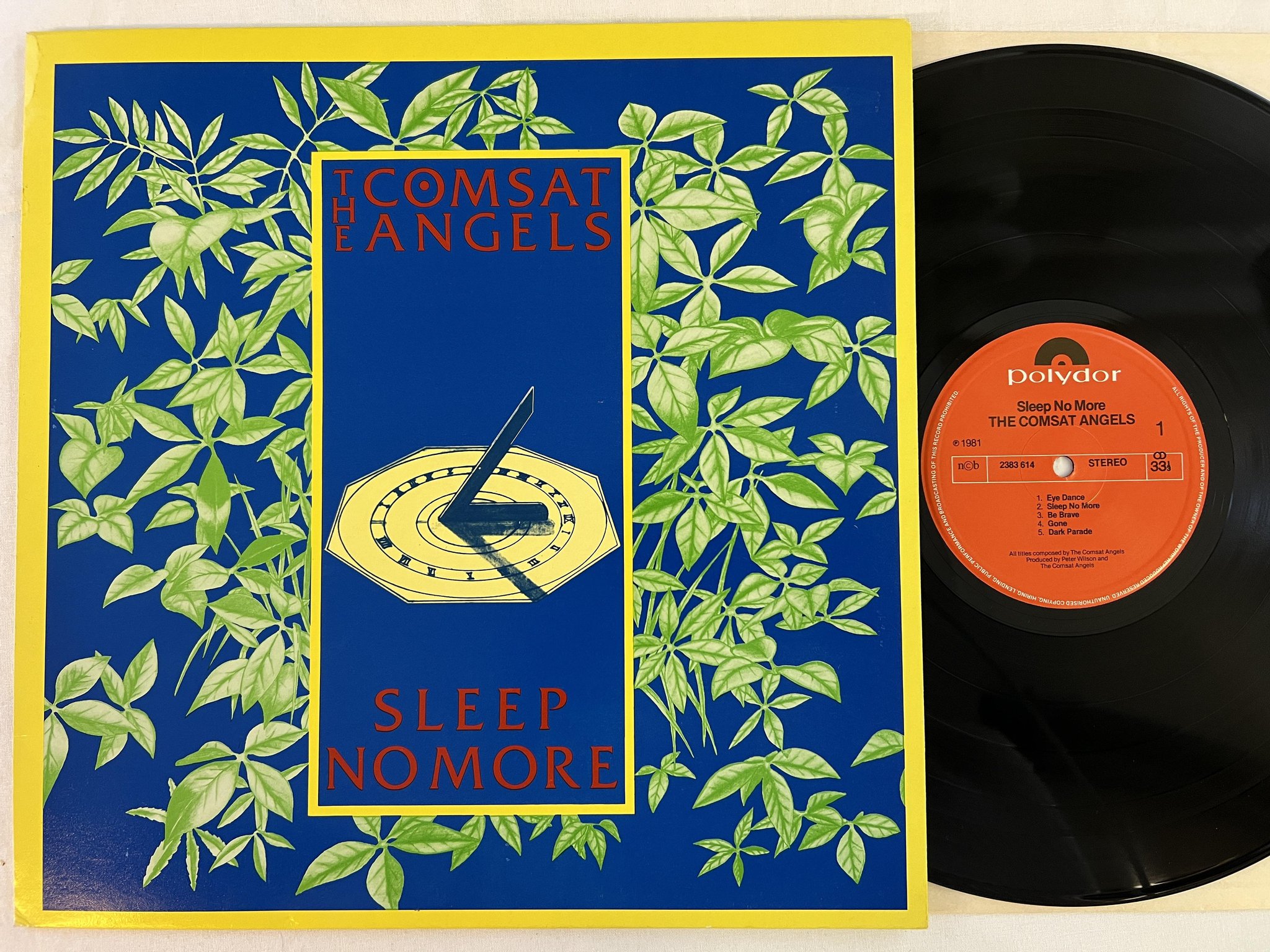 Omslagsbild för skivan THE COMSAT ANGELS sleep no more LP -81 ncb POLYDOR 2383 614