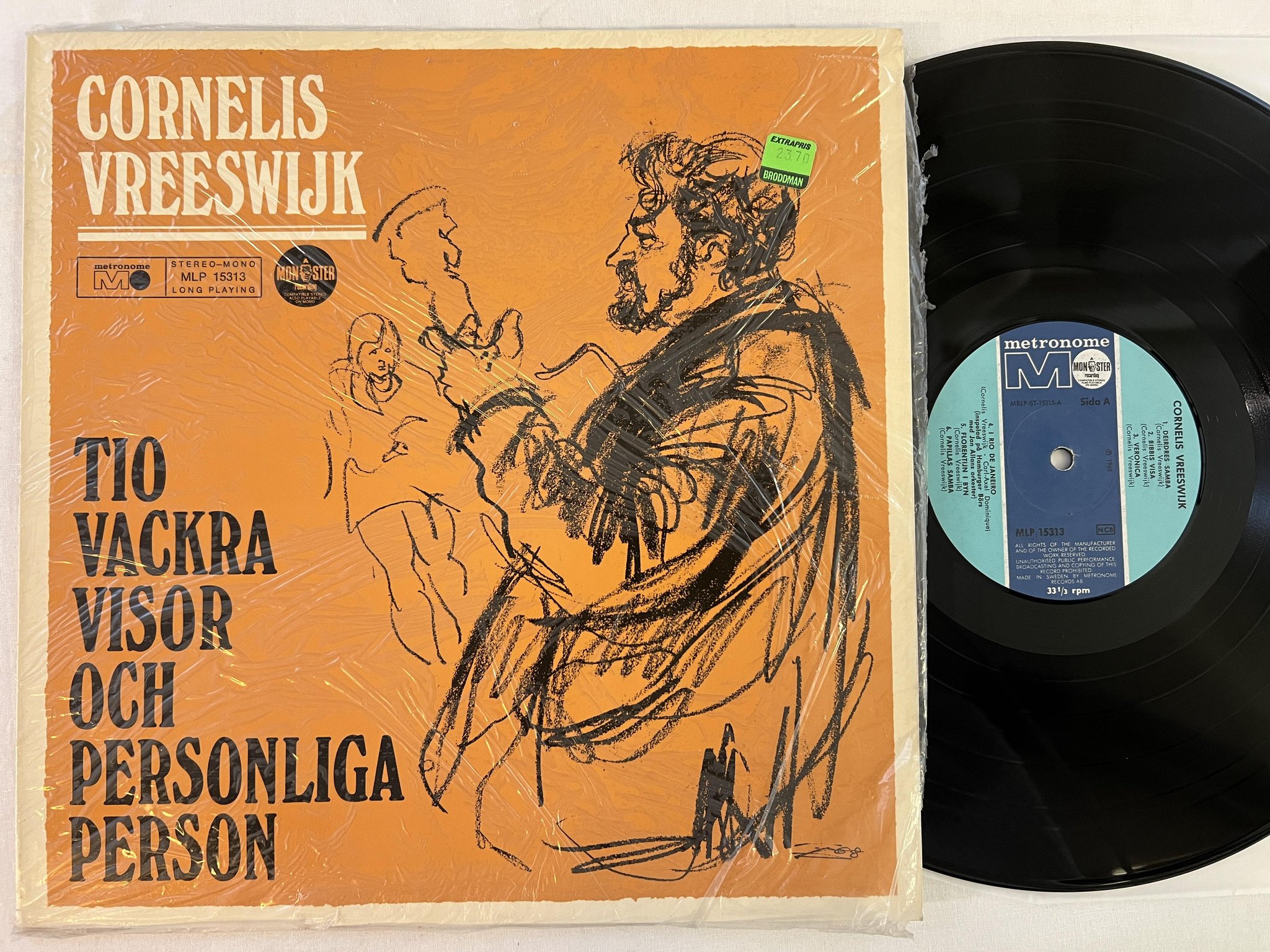 Omslagsbild för skivan CORNELIS VREESWIJK LP METRONOME MLP 15313 "somliga går med trasiga skor"