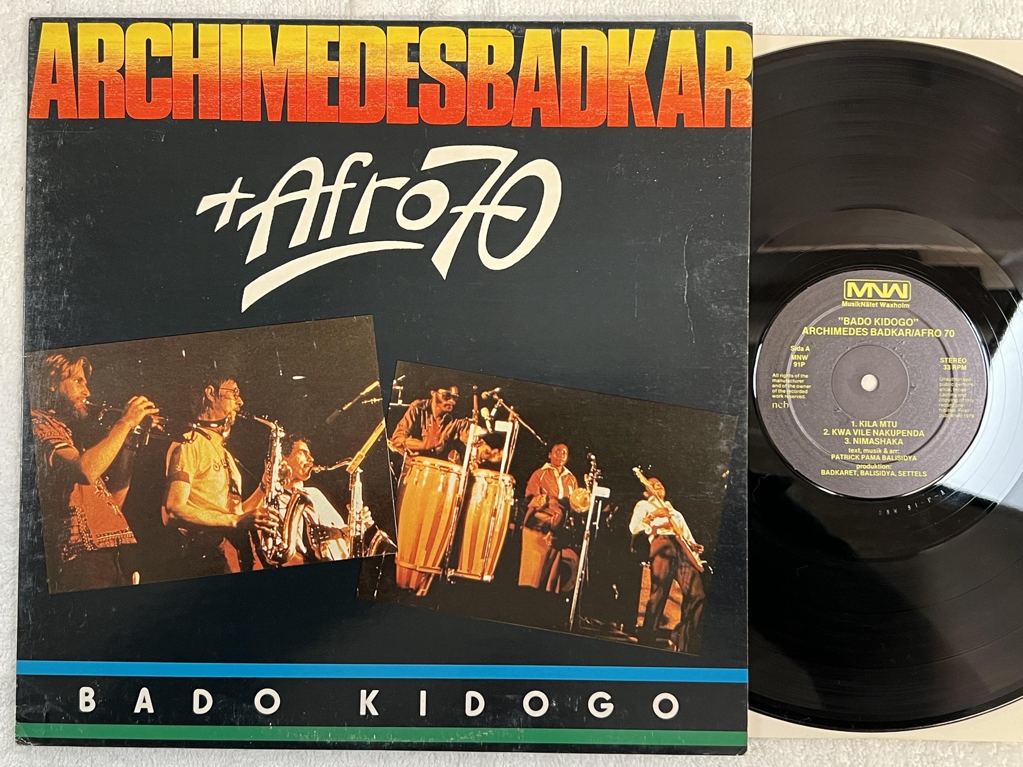 Omslagsbild för skivan ARCHIMEDES BADKAR / AFRO 70 bado kidogo LP -79 MNW 91P afro funk