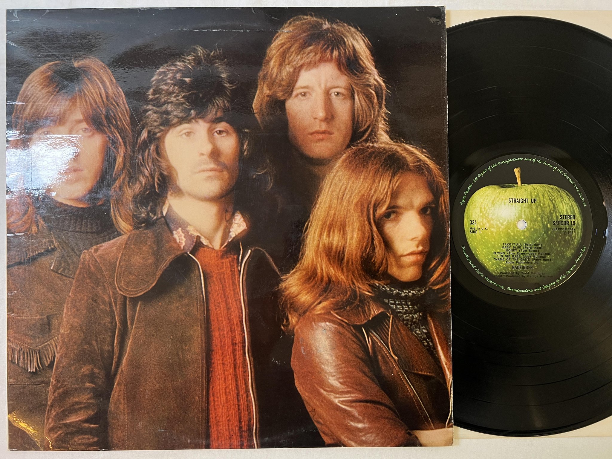 Omslagsbild för skivan BADFINGER straight up LP -72 UK APPLE SAPCOR 19