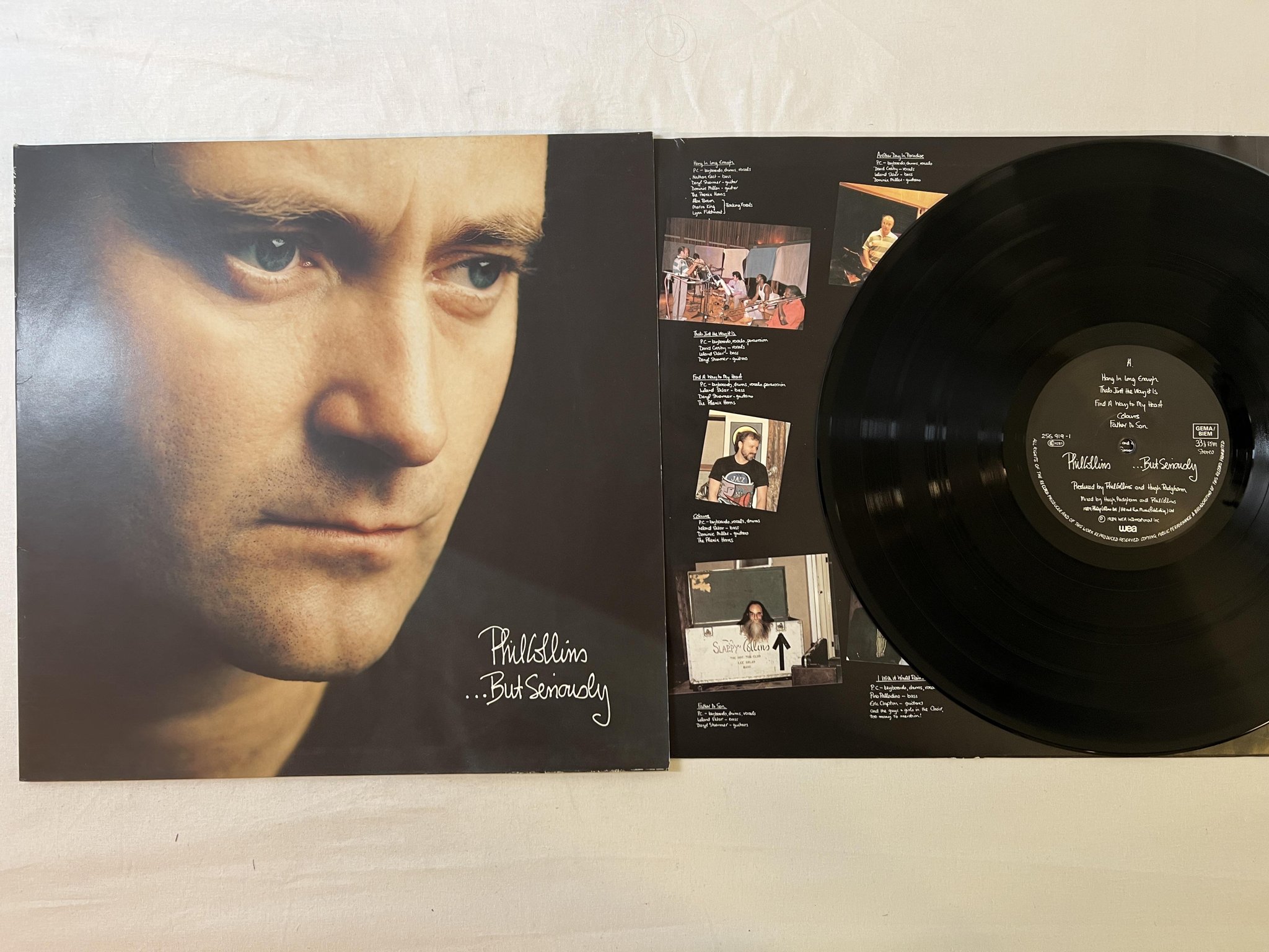 Omslagsbild för skivan PHIL COLLINS ...but seriously LP -89 WEA 256919-1 ** another day in paradise **