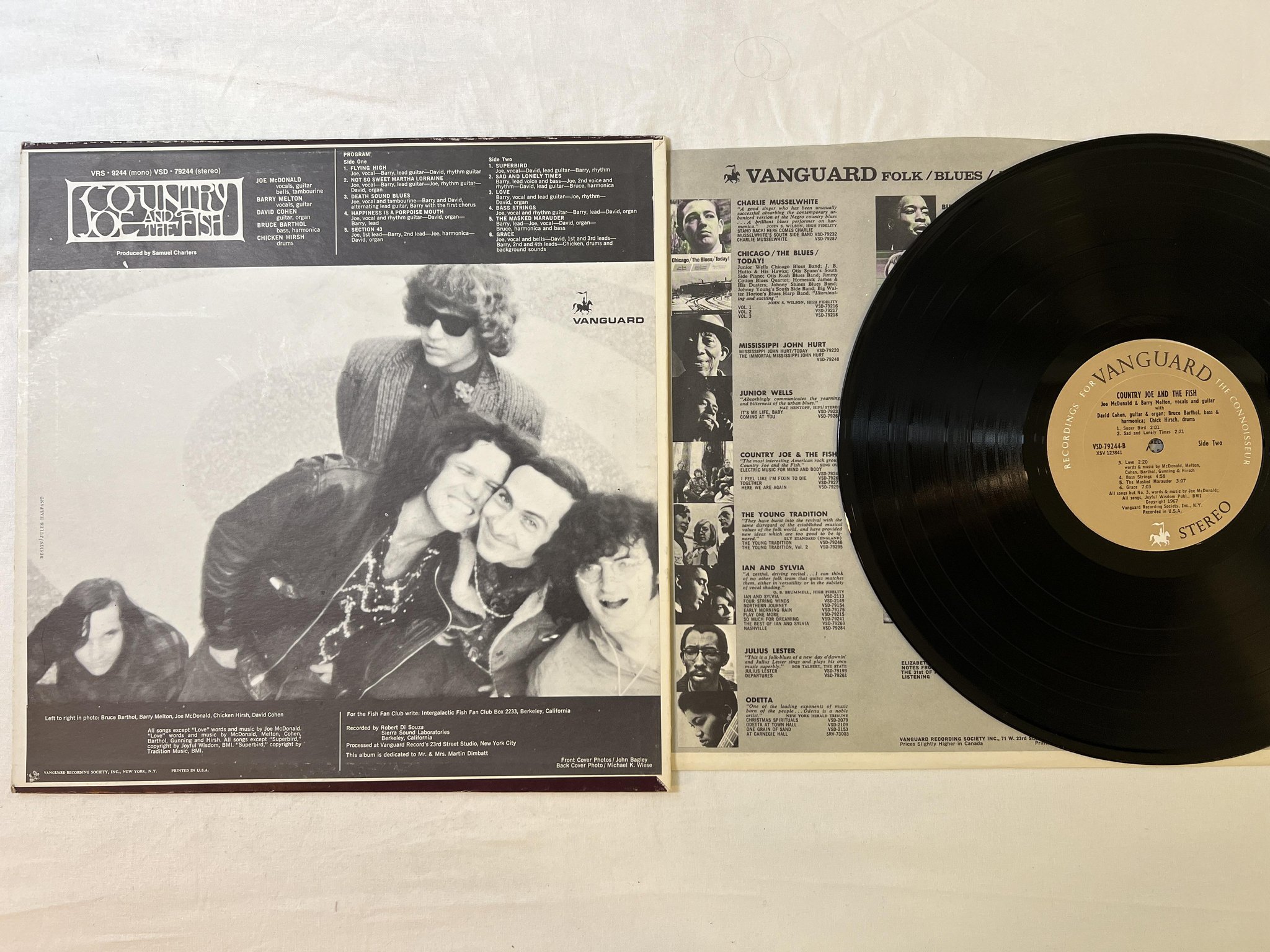 Omslagsbild för skivan COUNTRY JOE & THE FISH electric music for mind and body LP -68 US VSD-79244