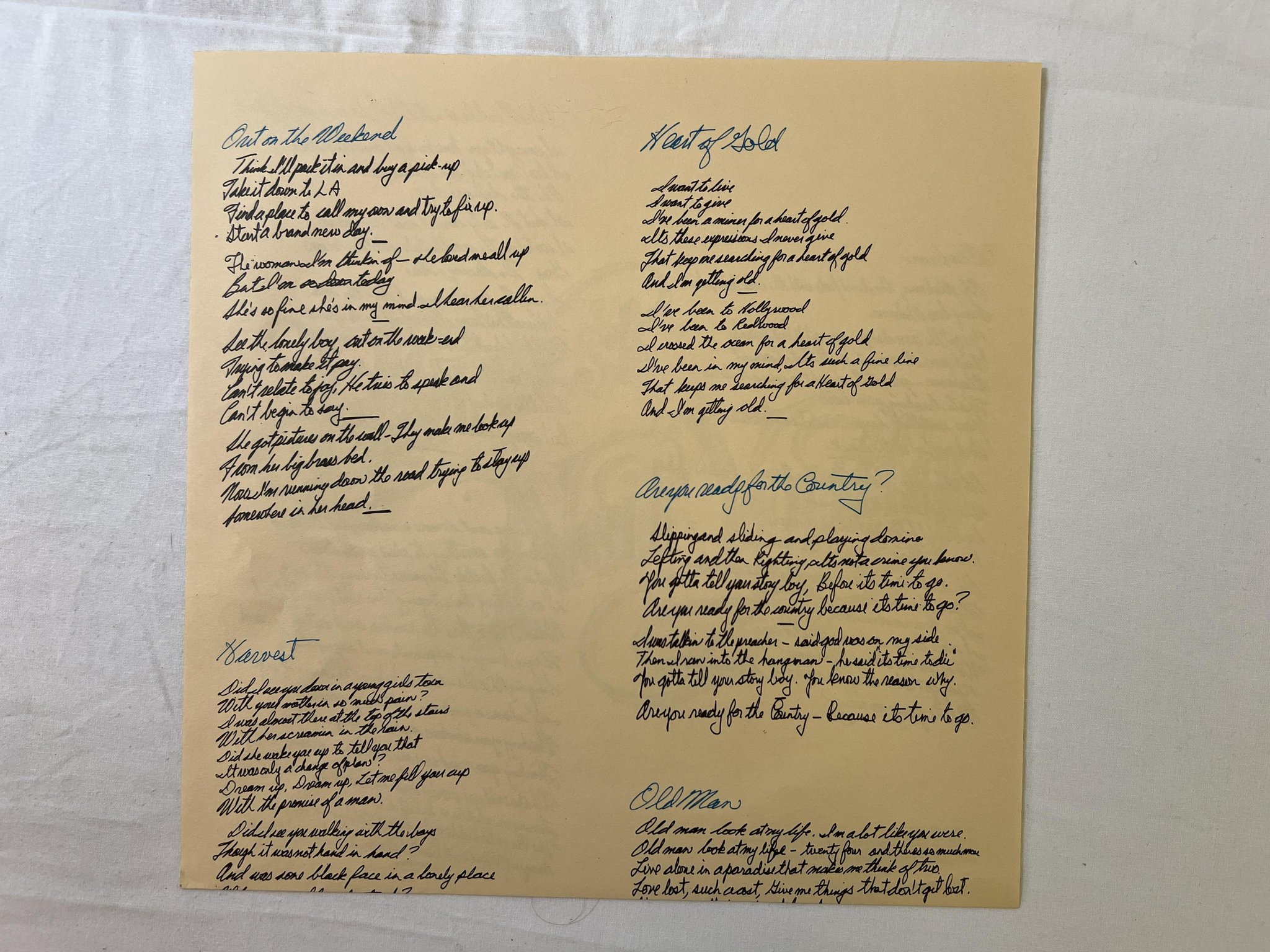 Omslagsbild för skivan NEIL YOUNG harvest LP re ncb REPRISE REP 44131