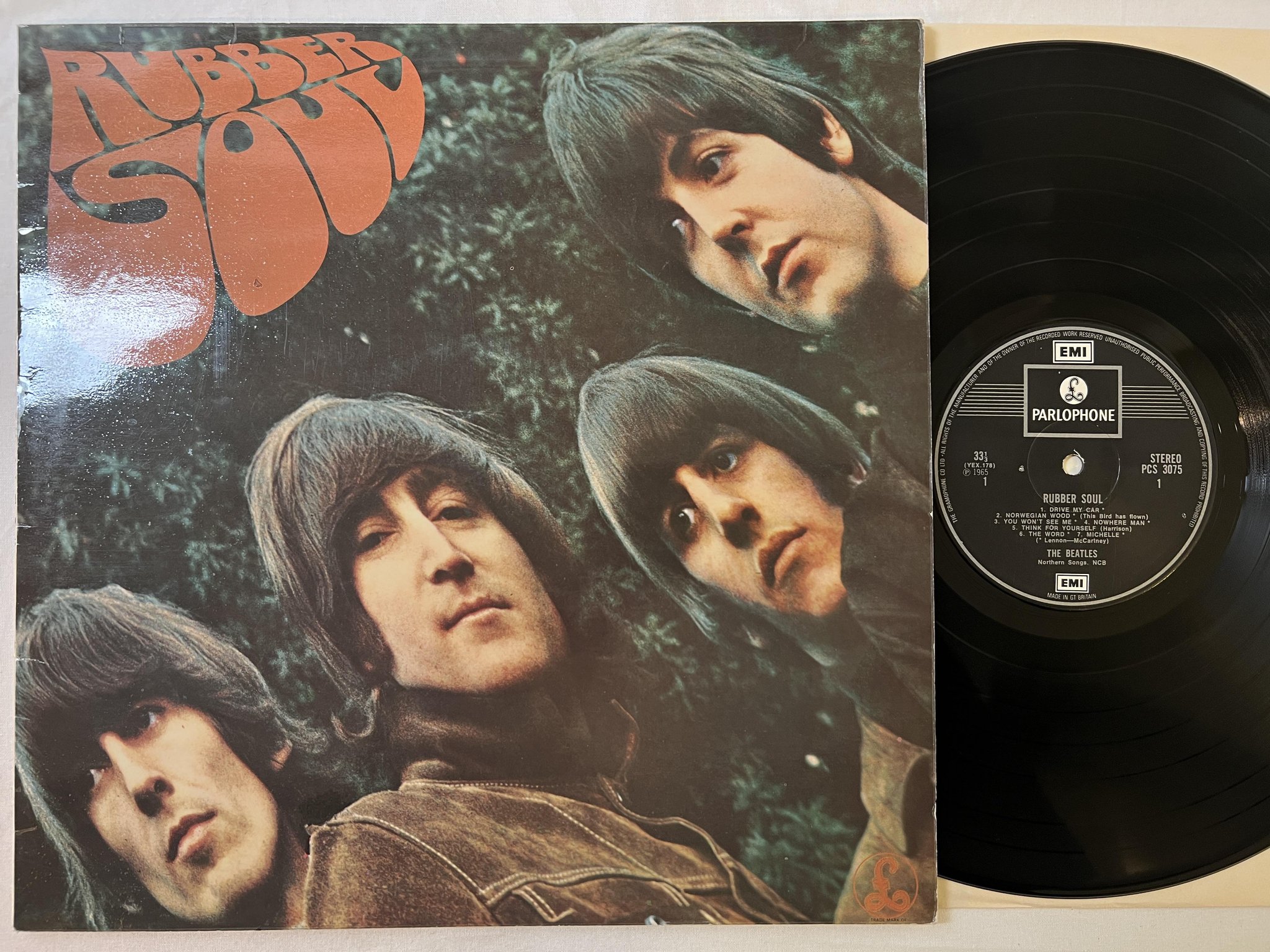 Omslagsbild för skivan THE BEATLES rubber soul LP re UK EMI / PARLOPHONE PCS 3075